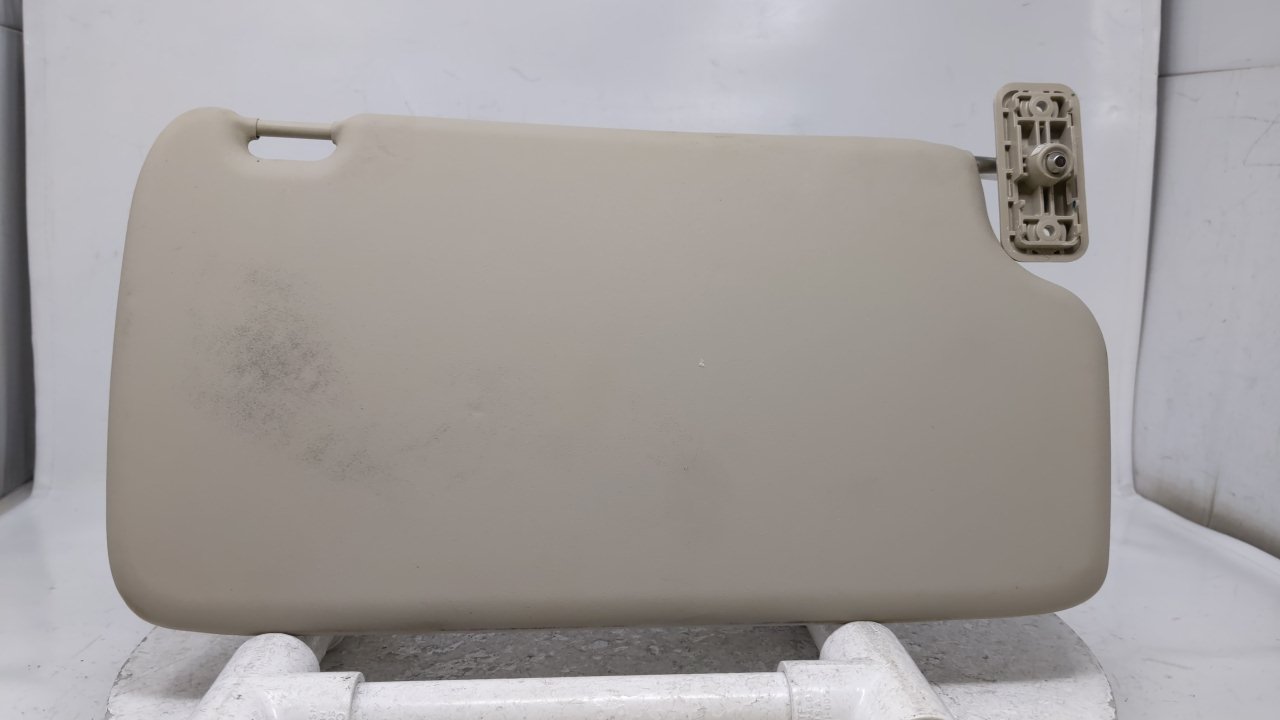 2011 Ford Fiesta Passenger Sun Visor Mirror Right Sunvisor Gray 37481 - Oemusedautoparts1.com