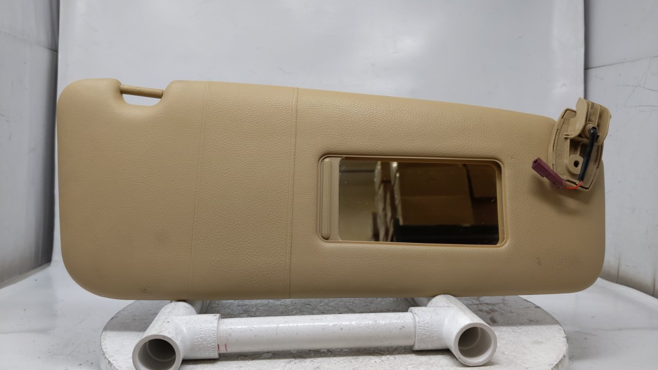 Picture of 2006 Bmw M5 Passenger Sun Visor Mirror Right Sunvisor Tan 37602