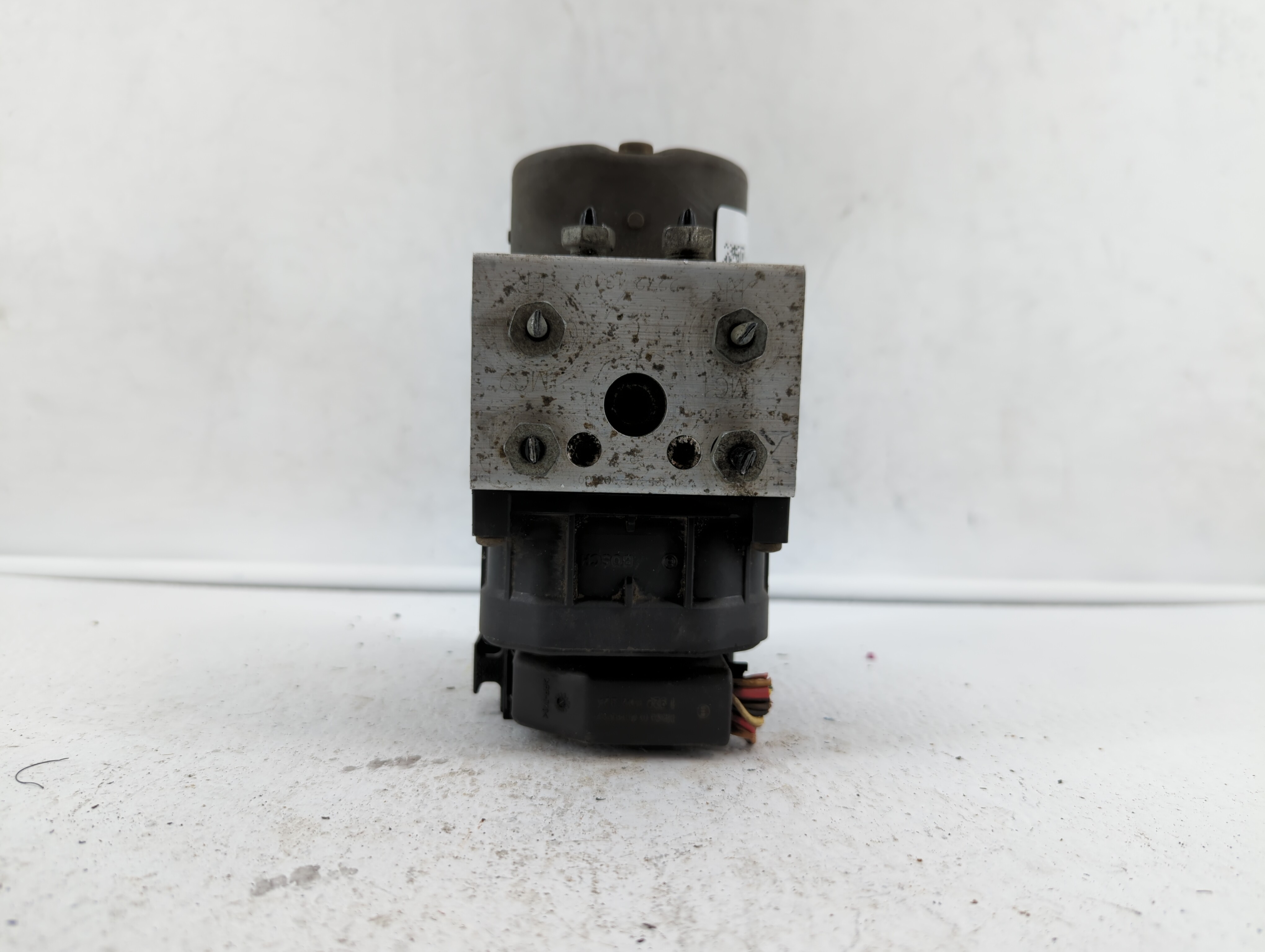 2004-2007 Saturn Vue Abs Pump Control Module 377723 - Oemusedautoparts1.com