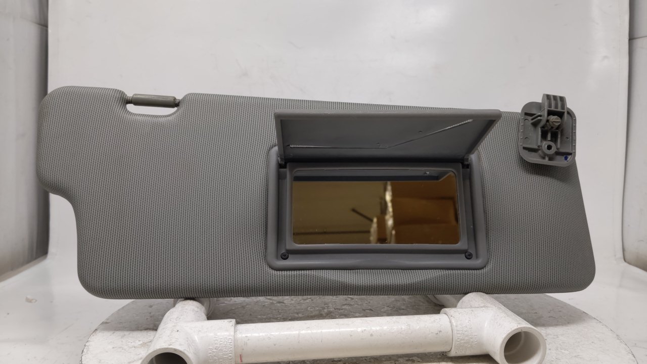 2004-2008 Chevrolet Optra Passenger Sun Visor Sunvisor Shade Gray 37803 - Oemusedautoparts1.com