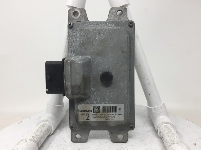 2013-2013 Nissan Altima Chassis Control Module Ccm Bcm Body Control 3801 - Oemusedautoparts1.com