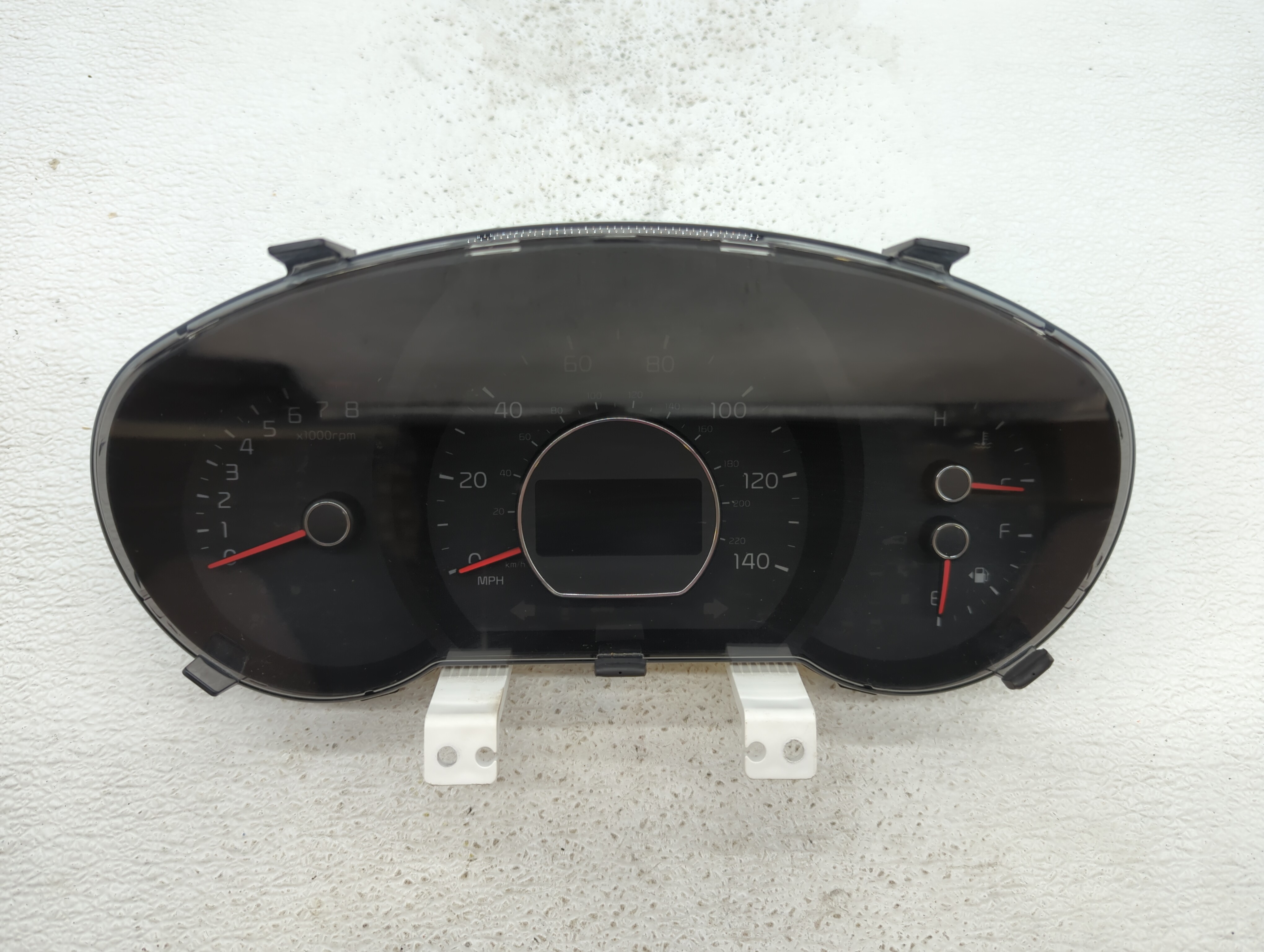 2016-2016 Kia Soul Speedometer Instrument Cluster Gauges 380323 - Oemusedautoparts1.com