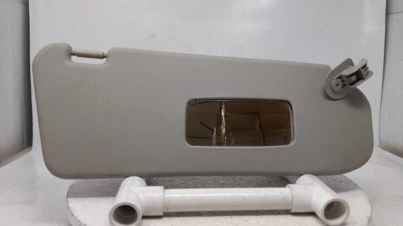 2004-2011 Chevrolet Aveo Passenger Sunvisor Sun Visor Gray 38248 - Oemusedautoparts1.com