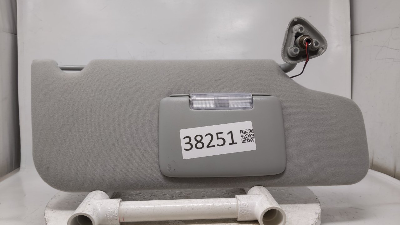 Picture of 2005-2007 Ford Five Hundred Passenger Right Sun Visor Sunvisor Gray 38251