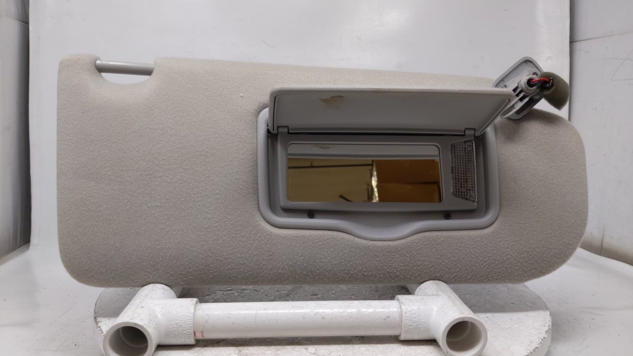 Picture of 2005 Mazda 6 Passenger Sun Visor Mirror Right Sunvisor Gray 38297