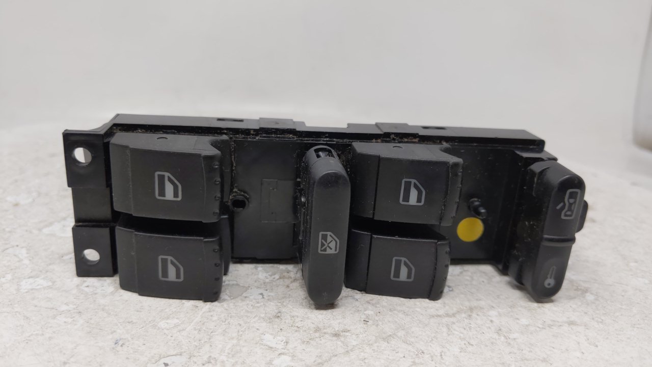 2007-2010 VOLKSWAGEN JETTA Driver Left Door Master Power Window Switch 38413 - Oemusedautoparts1.com