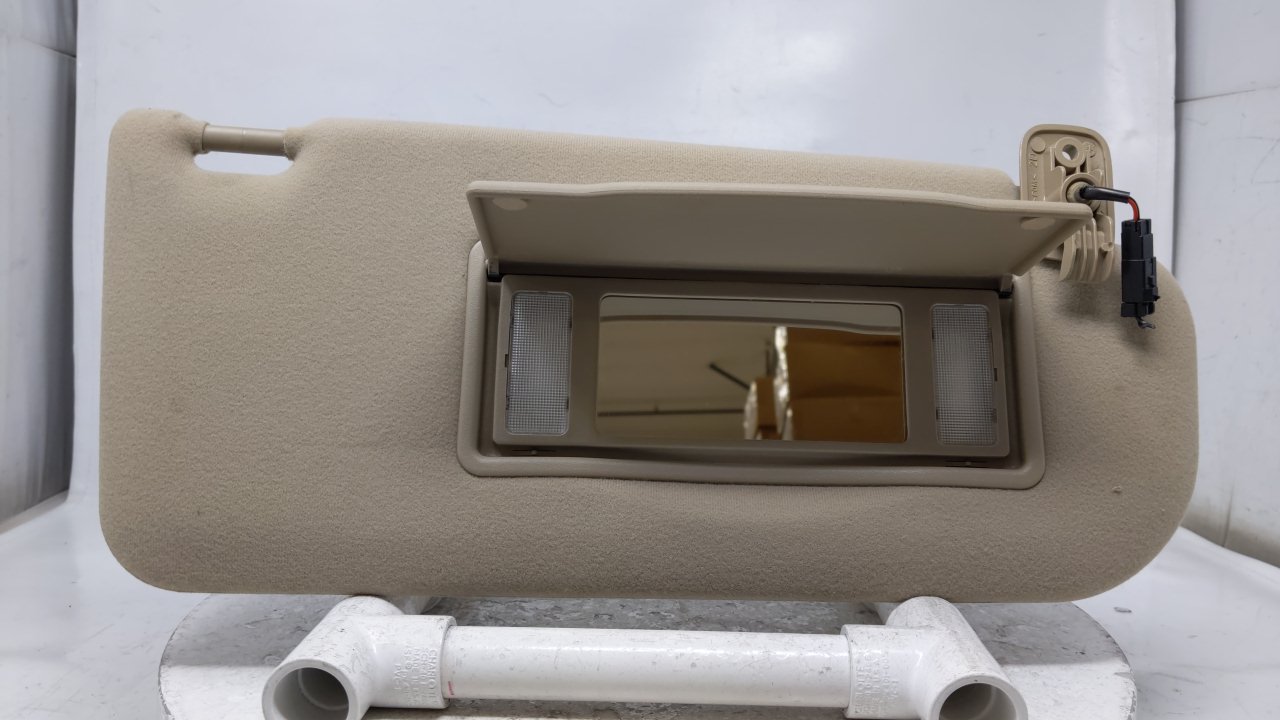 Picture of 2003 Mazda 6 Passenger Sun Visor Mirror Right Sunvisor Tan 38461