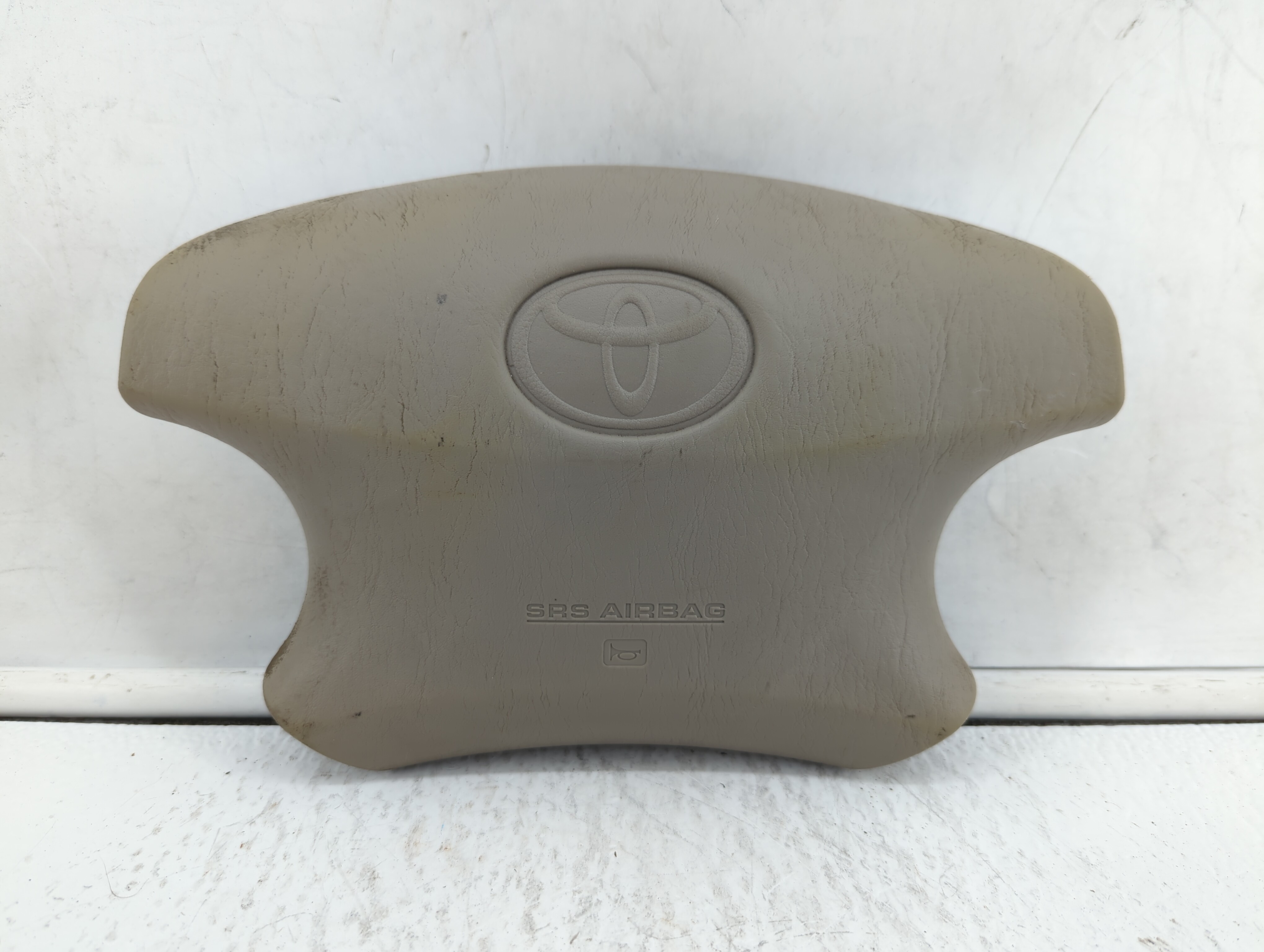 2000-2001 Toyota Avalon Air Bag Driver Left Steering Wheel Mounted 385032 - Oemusedautoparts1.com