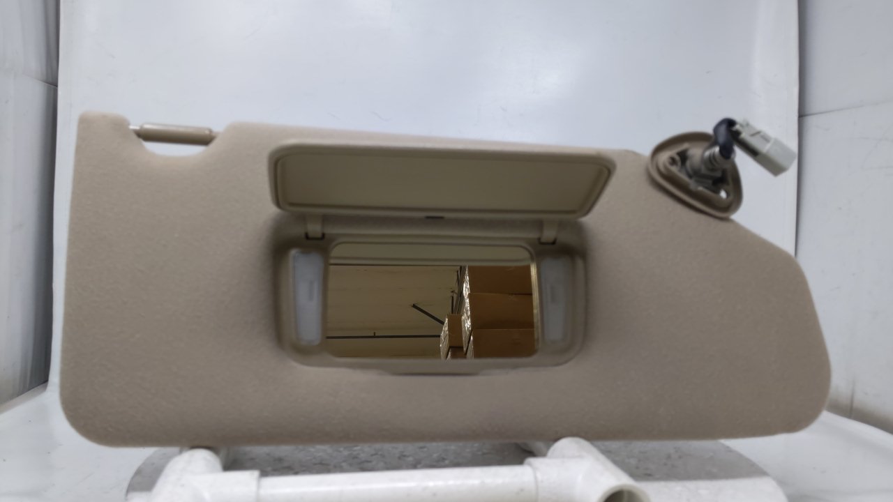 Picture of 1998-2002 HONDA ACCORD Passenger Right Sun Visor Sunvisor Tan 38688