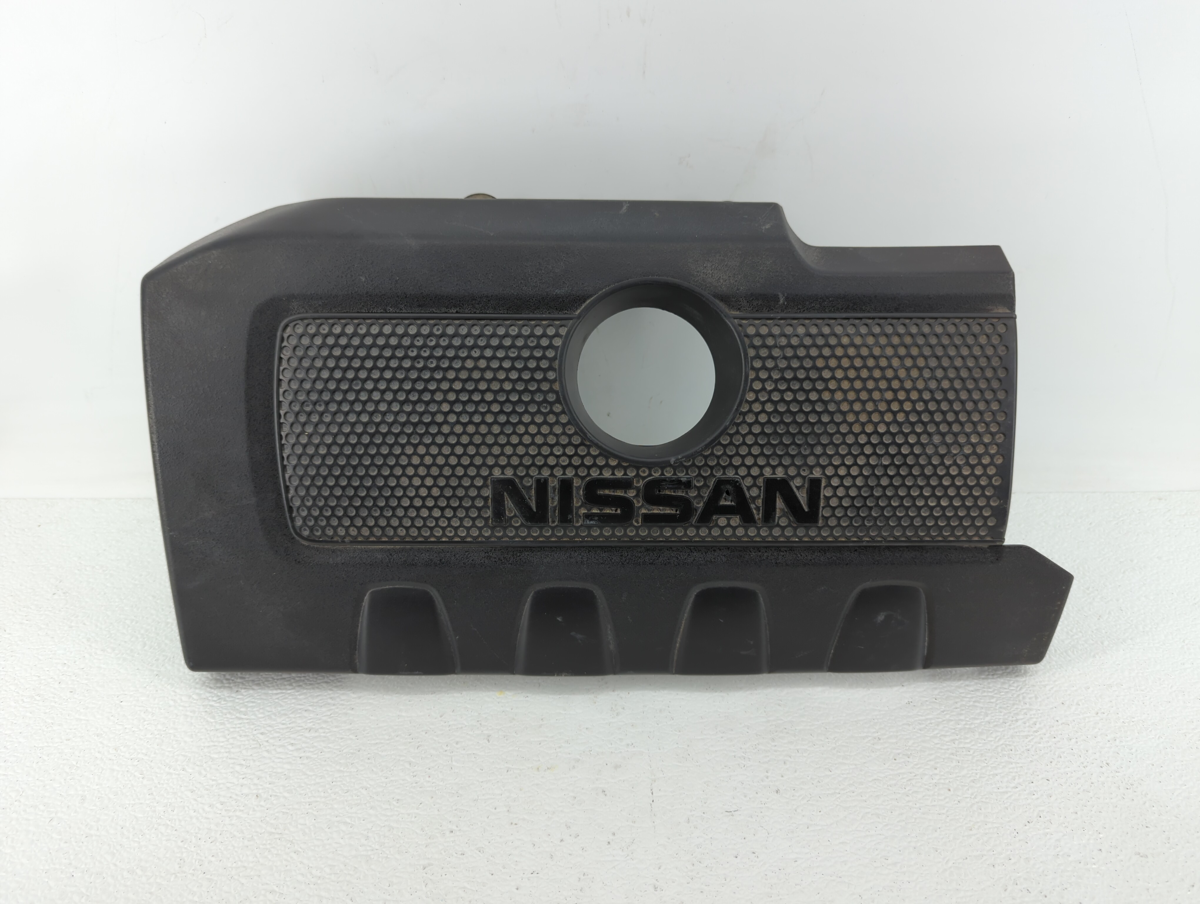 Picture of 2016 Nissan Sentra Engine Cover Black 386890