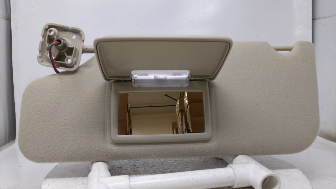 2010-2015 FORD TAURUS Driver Left Sun Visor Sunvisor Beige 38699 - Oemusedautoparts1.com