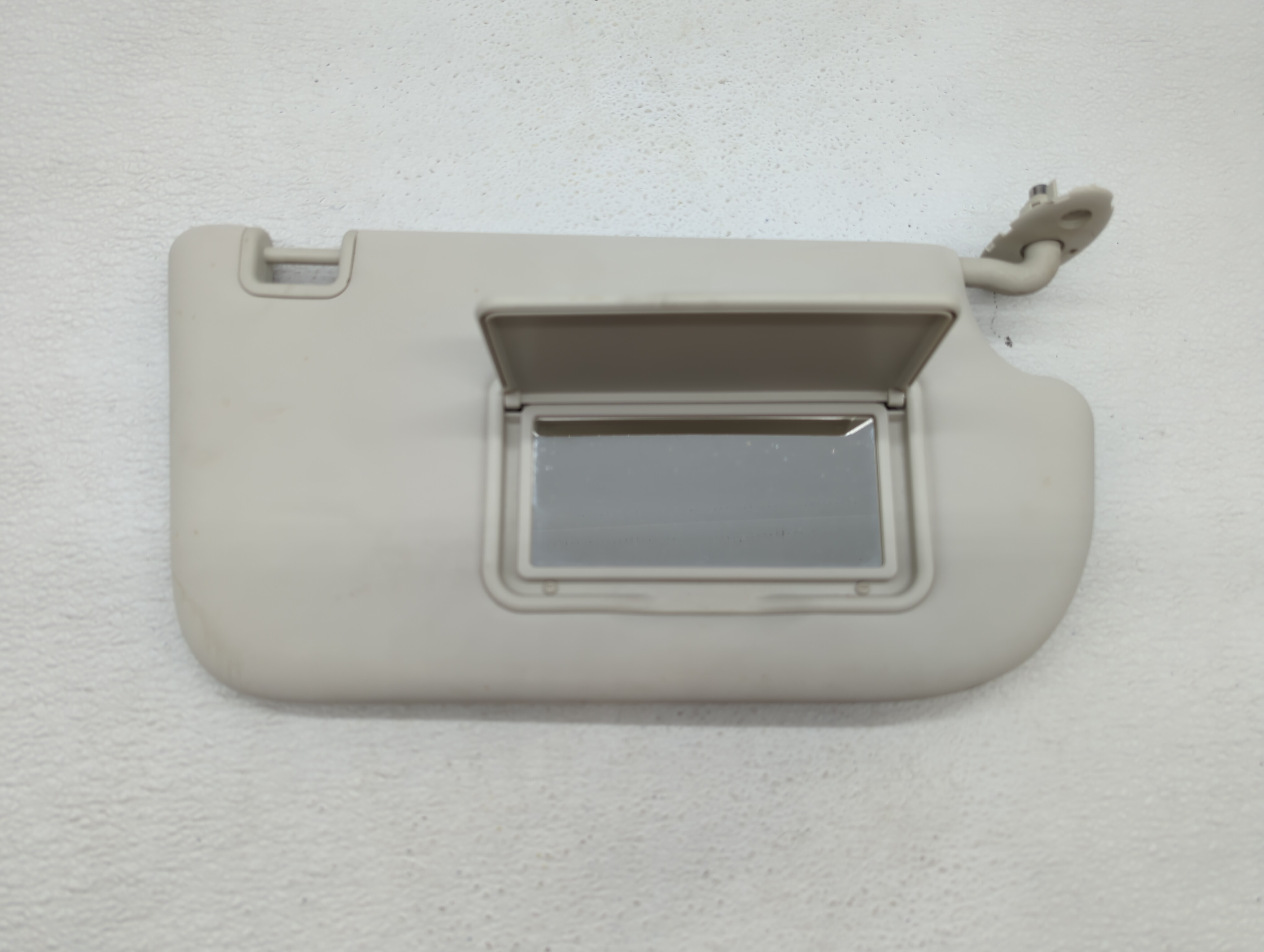 Picture of 2013-2019 Ford Escape Passenger Sun Visor Mirror Right Sunvisor Cream 387755