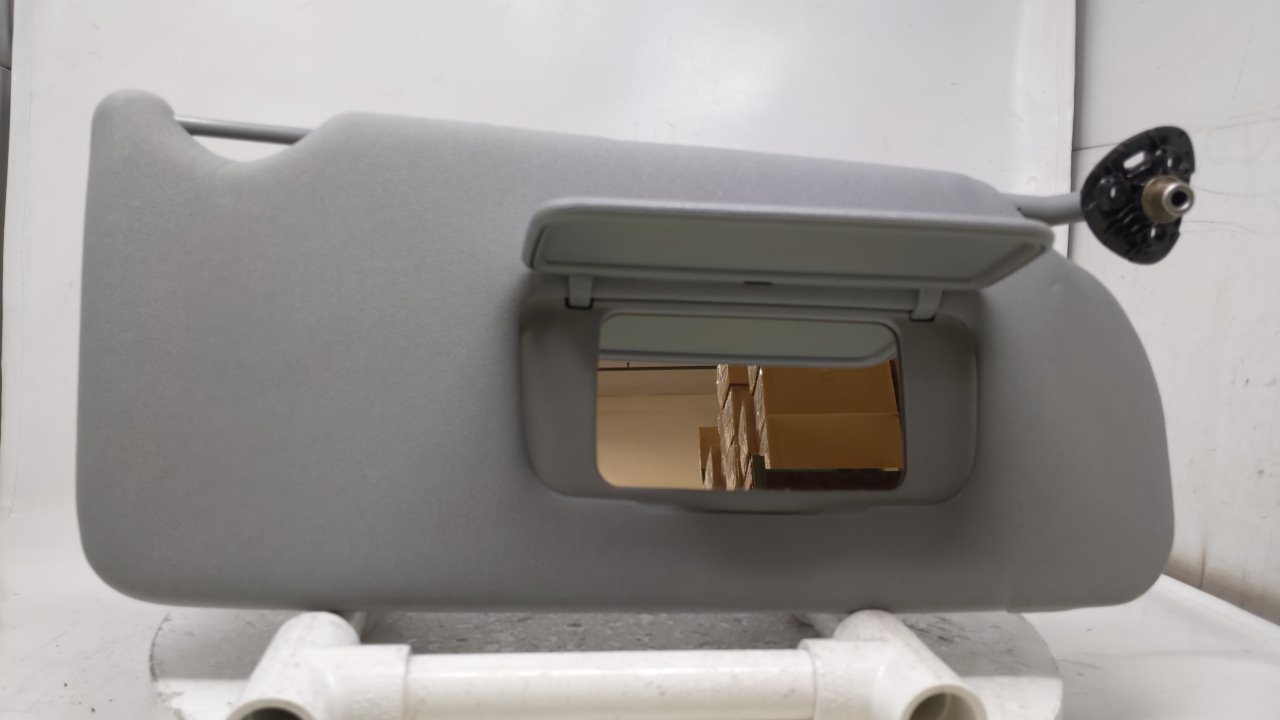 2005-2009 BUICK LACROSSE Passenger Right Sun Visor Sunvisor Gray 38777 - Oemusedautoparts1.com