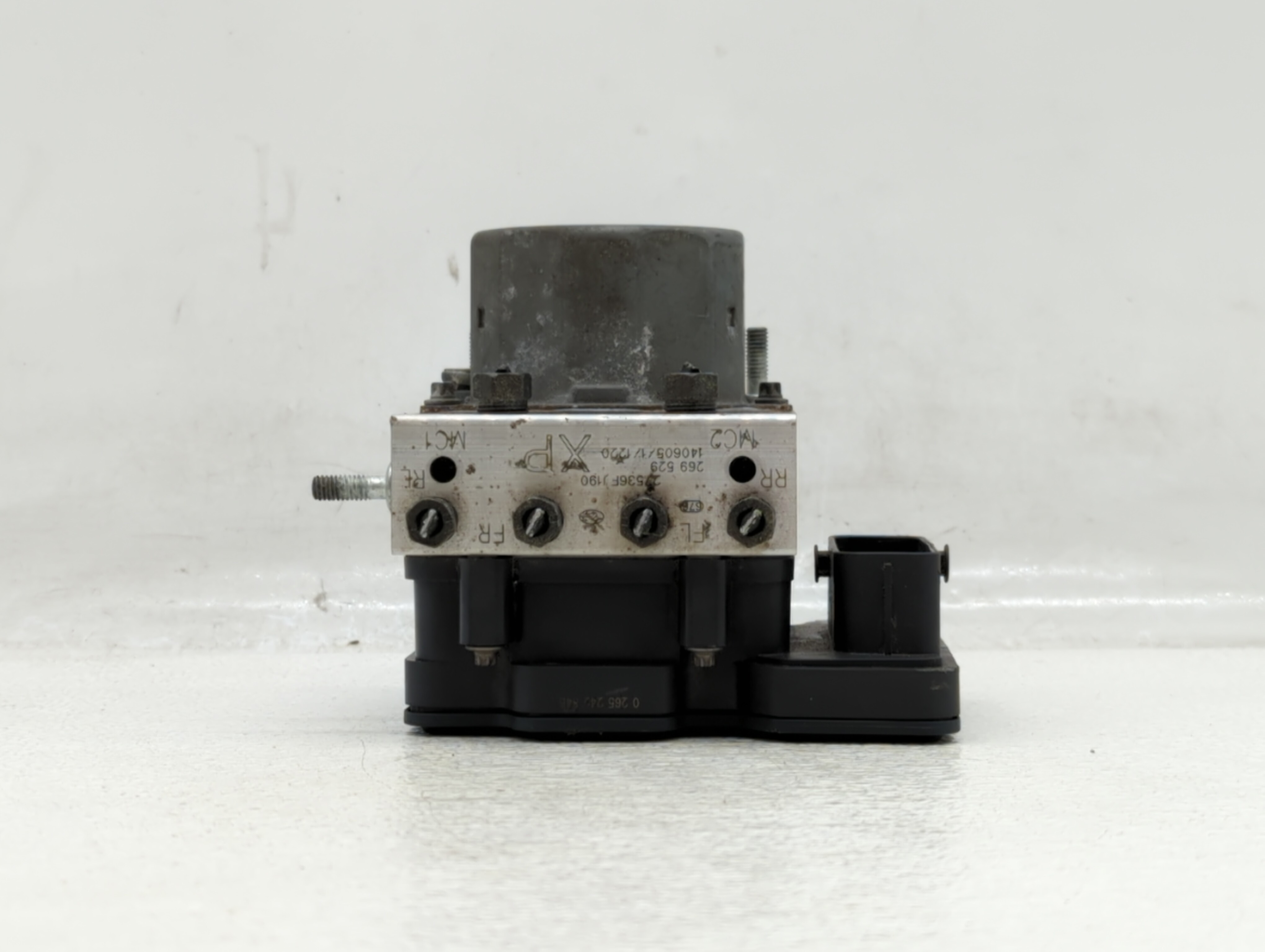 Picture of 2013-2014 Subaru Impreza Abs Pump Control Module 388372