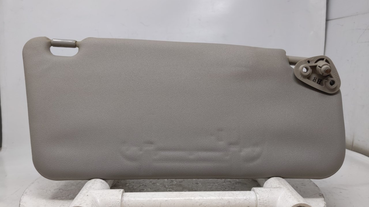 2002 Subaru Impreza Passenger Sun Visor Mirror Right Sunvisor Gray 38898 - Oemusedautoparts1.com