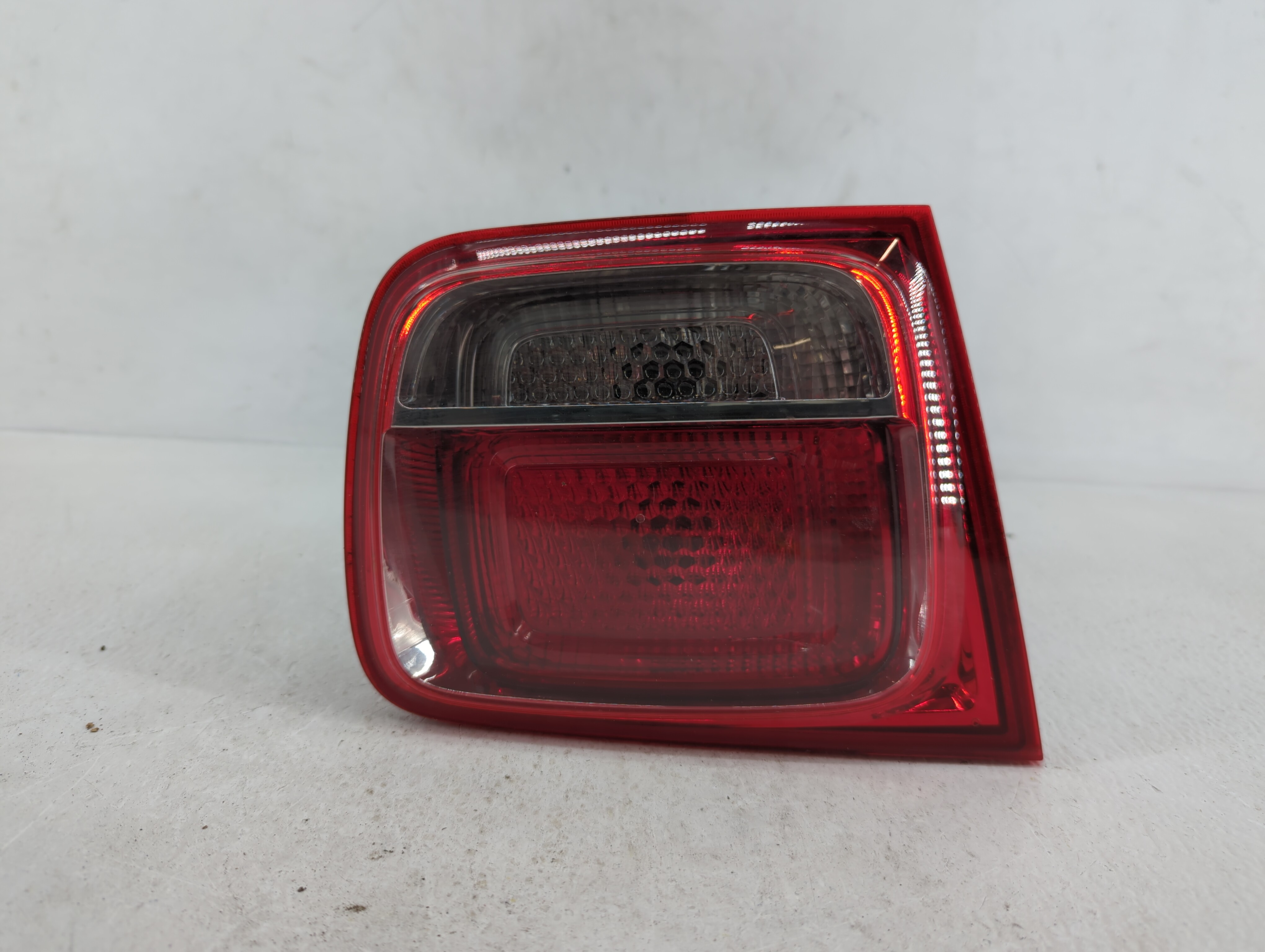 2013-2016 Chevrolet Malibu Driver Left Side Tail Light Taillight Oem 389260 - Oemusedautoparts1.com
