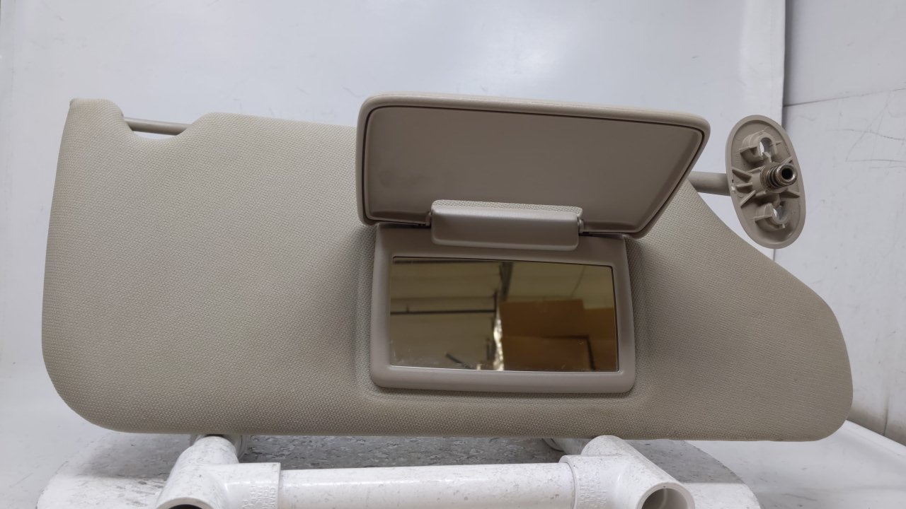 2005 Jeep Cherokee Passenger Sun Visor Mirror Right Sunvisor Gray 38927 - Oemusedautoparts1.com