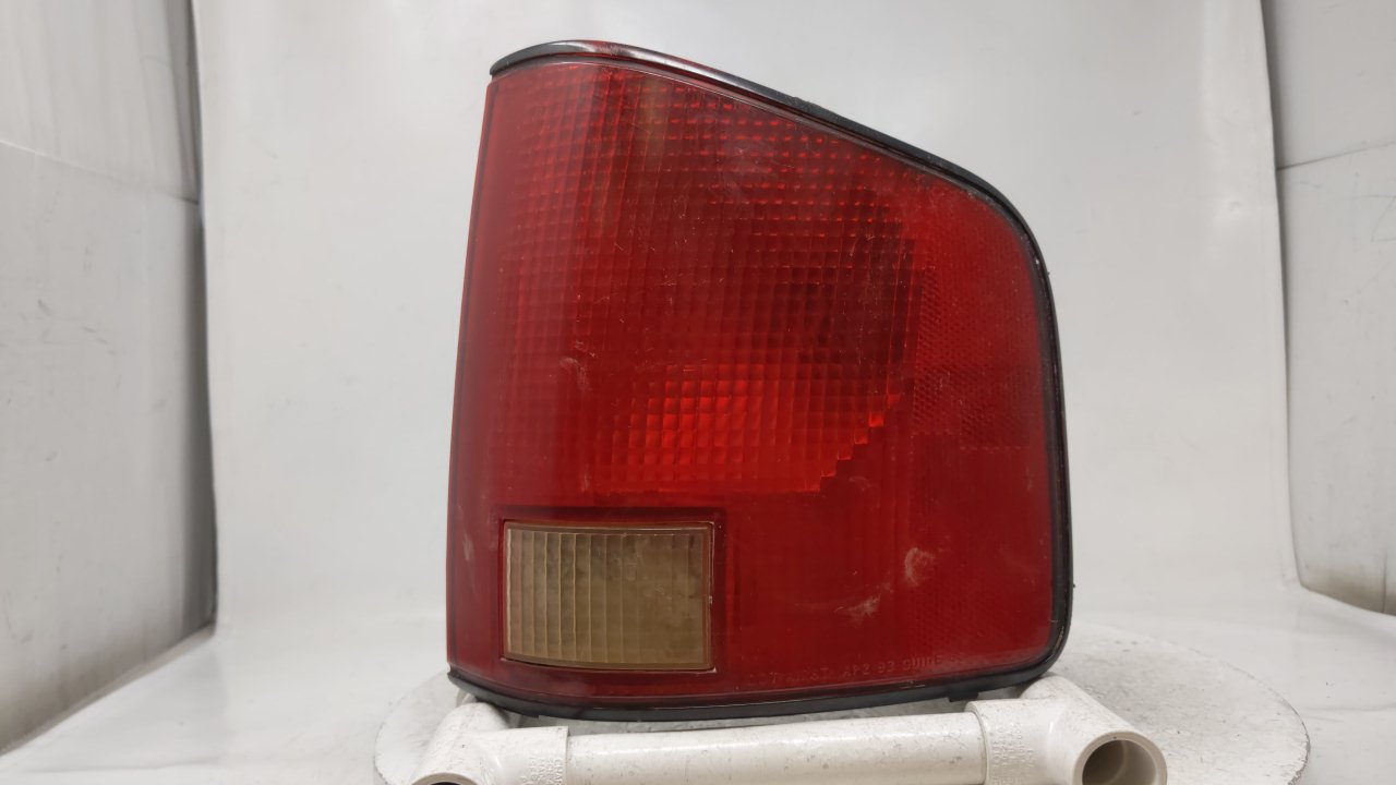 1995-2003 Chevrolet S10 Passenger Right Side Tail Light Taillight Oem 38988 - Oemusedautoparts1.com