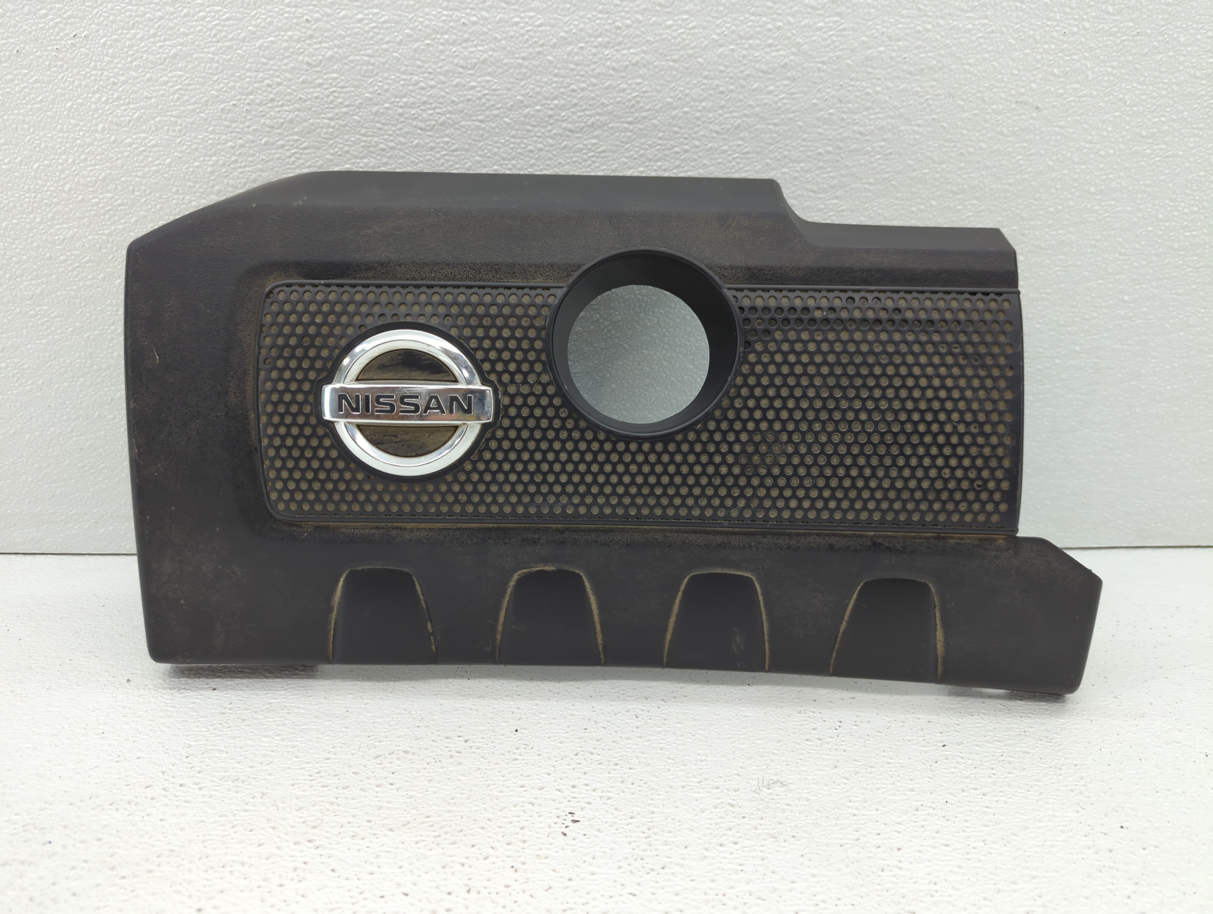 Picture of 2015 Nissan Sentra Engine Cover Black 390046