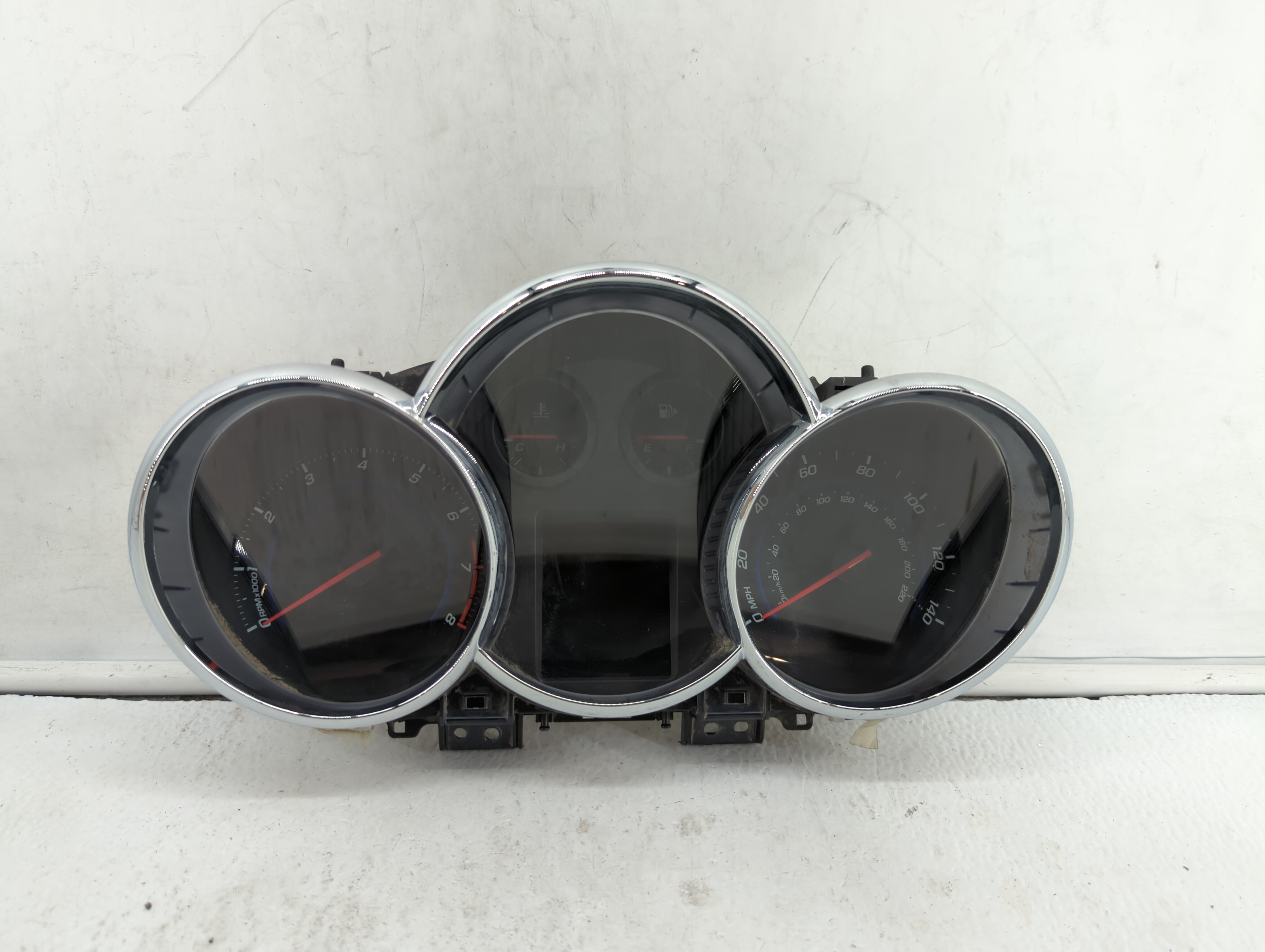 2013-2014 Chevrolet Cruze Speedometer Instrument Cluster Gauges 95129376 391050 - Oemusedautoparts1.com