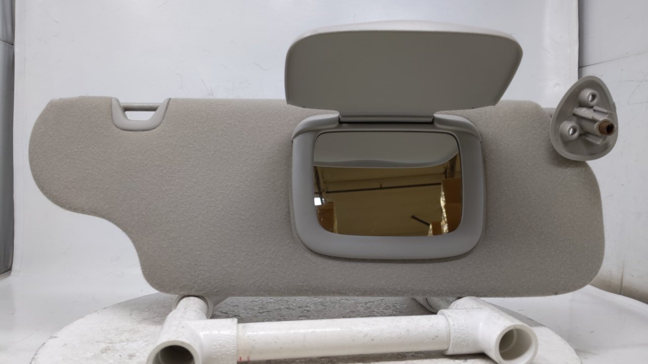 2000 Ford Taurus Passenger Sun Visor Mirror Right Sunvisor Gray 39121 - Oemusedautoparts1.com