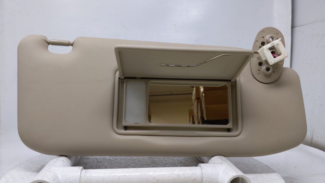2010-2014 SUZUKI KIZASHI Passenger Right Sun Visor Sunvisor Tan 39136 - Oemusedautoparts1.com