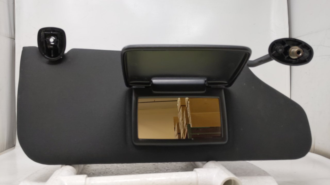 2011 Dodge Avenger Passenger Sun Visor Mirror Right Sunvisor Black 39139 - Oemusedautoparts1.com