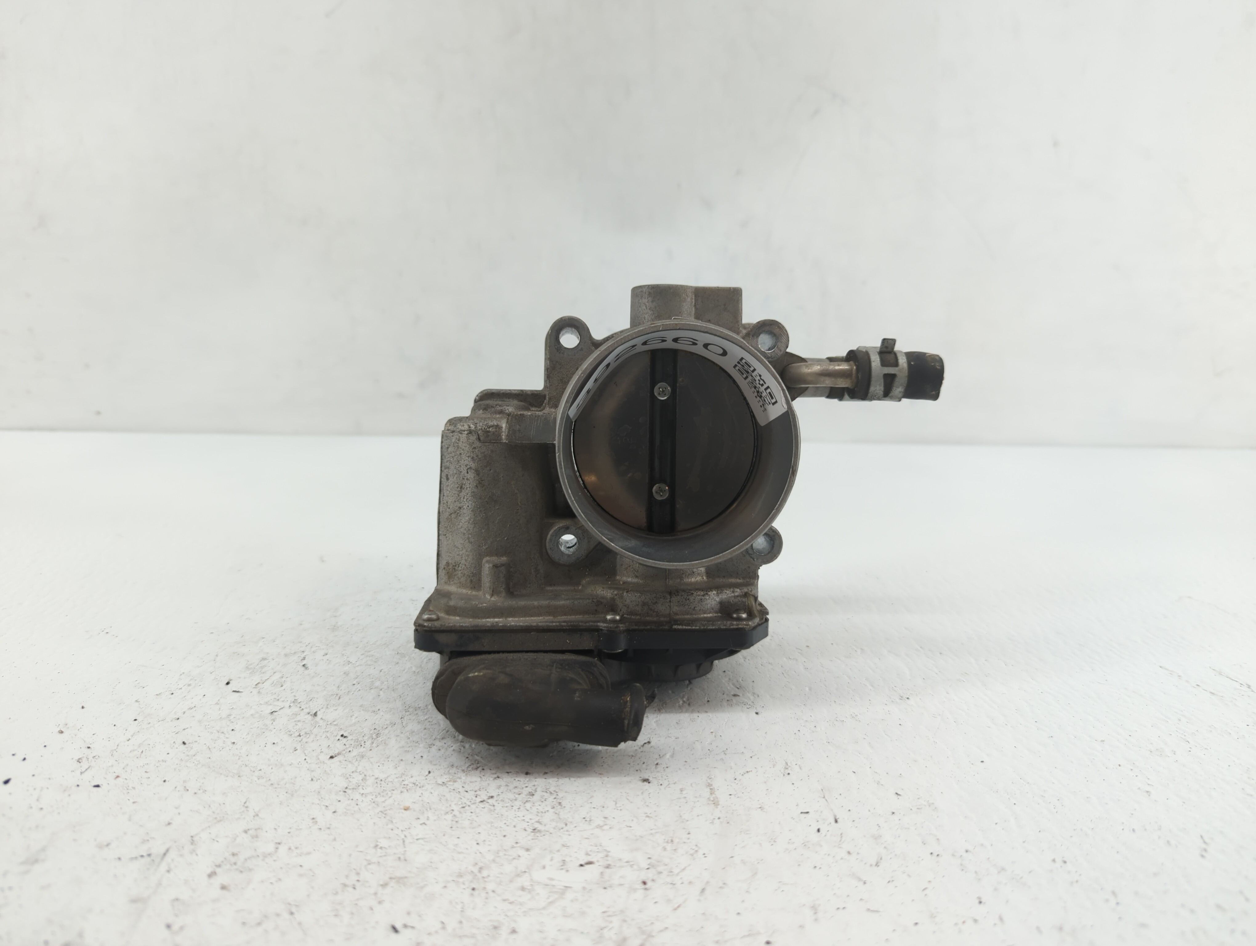 Picture of 2010-2017 Toyota Camry Throttle Body 392660