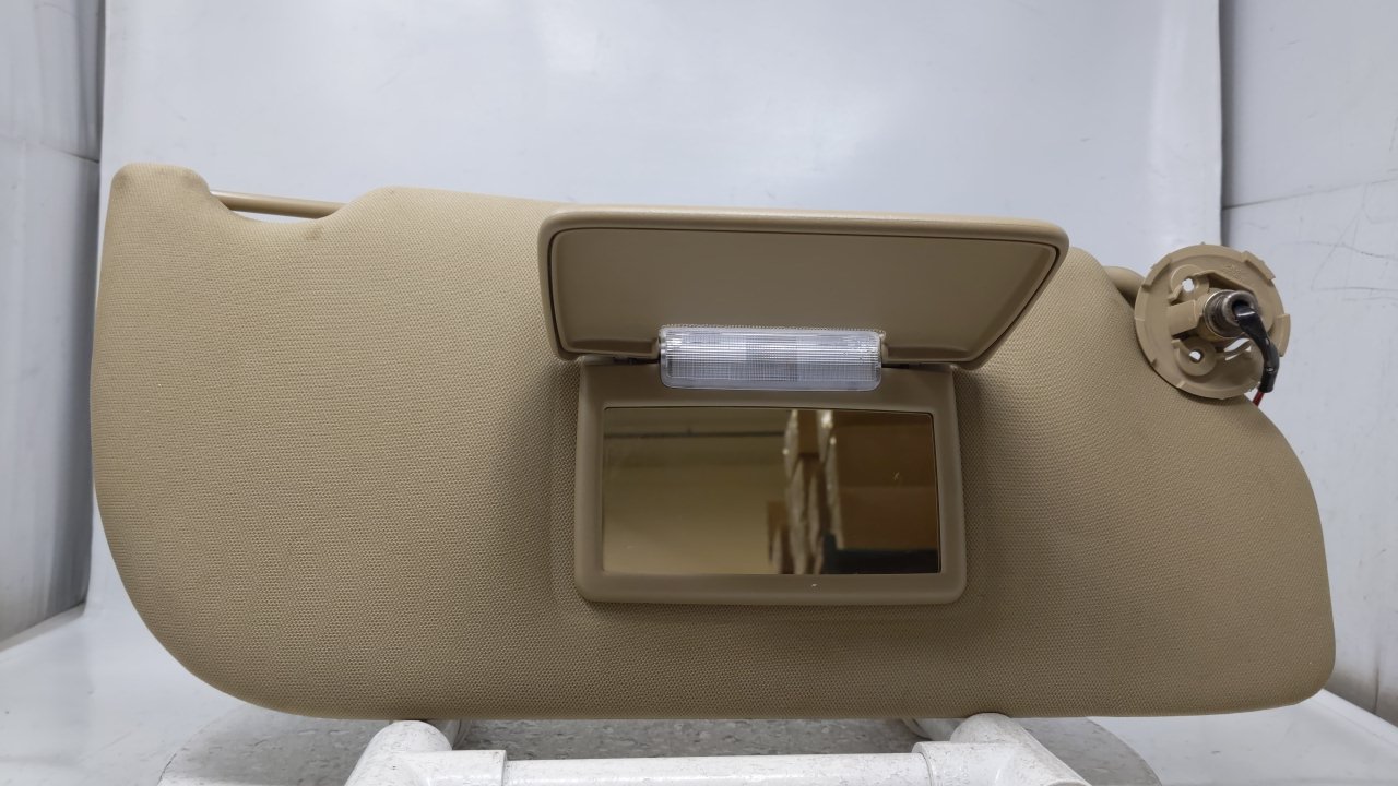 2005-2009 CHEVROLET UPLANDER Passenger Right Sun Visor Sunvisor Tan 39344 - Oemusedautoparts1.com