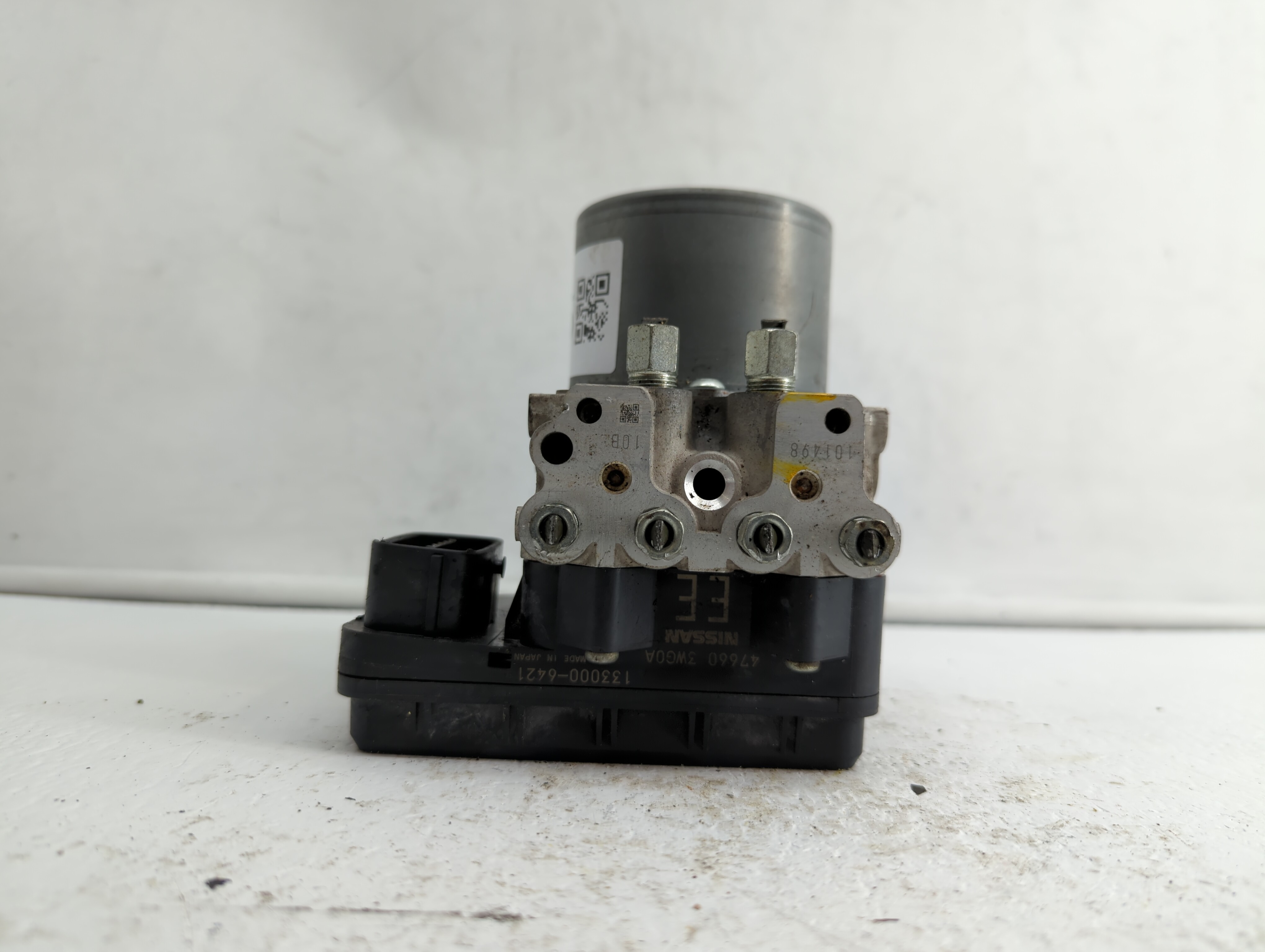 Picture of 2015-2019 Infiniti Q70 Abs Pump Control Module 393675