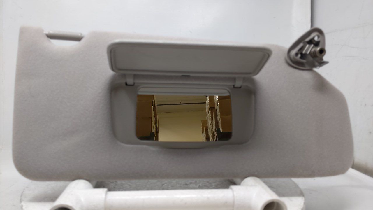 Picture of 1998-2002 HONDA ACCORD Passenger Right Sun Visor Sunvisor Gray 39370