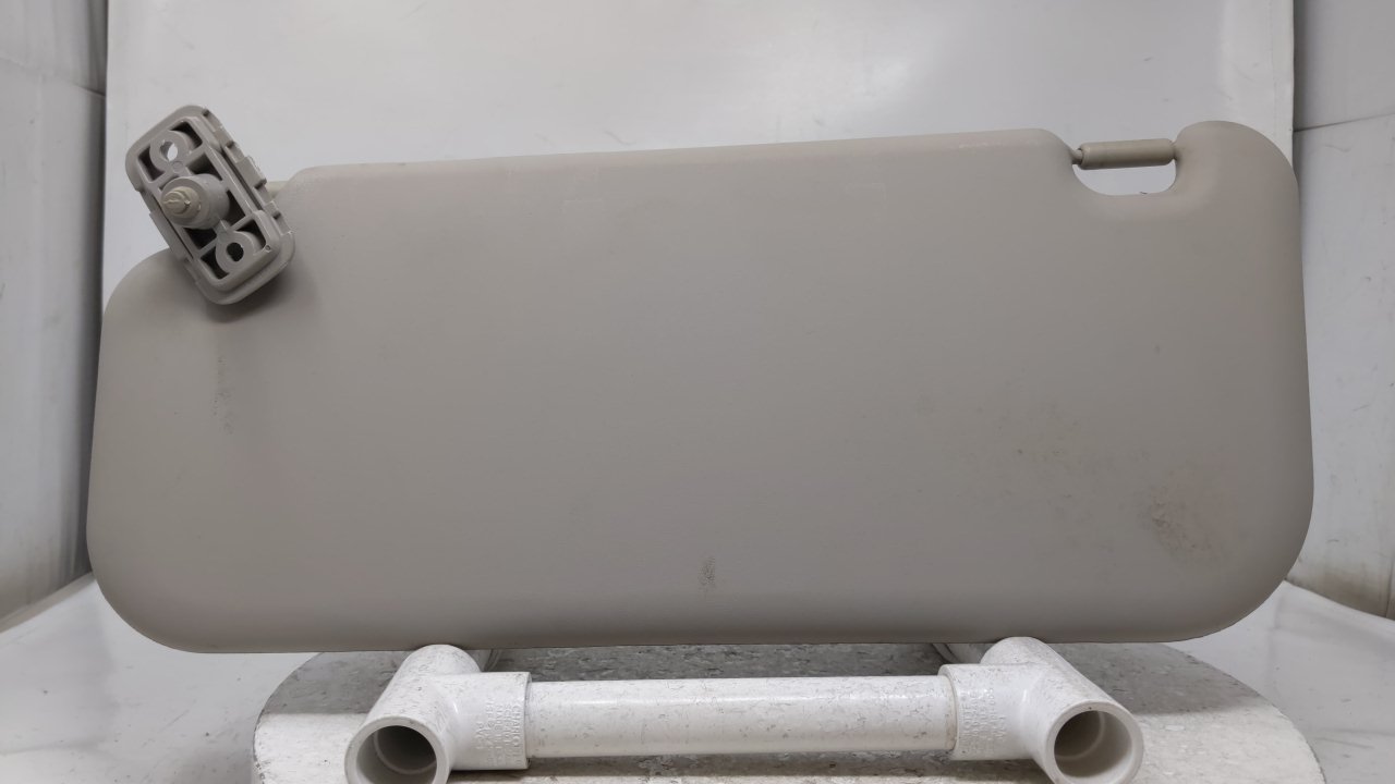 Picture of 2012-2015 FORD FOCUS Passenger Right Sun Visor Sunvisor Ivory 39453