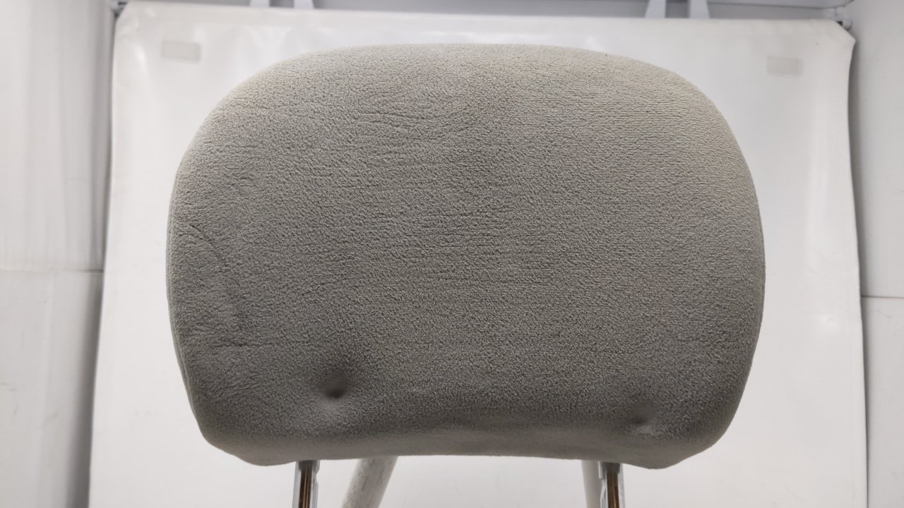 Picture of 2000-2004 Ford Focus Headrest Head Rest Front Driver Passenger Gray 39565