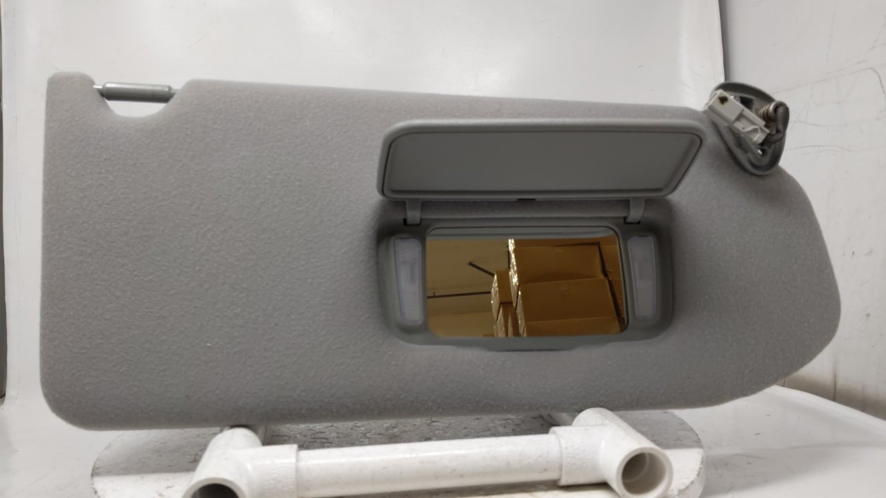 Picture of 2002-2008 HONDA ODYSSEY Passenger Right Sun Visor Sunvisor Gray 39669