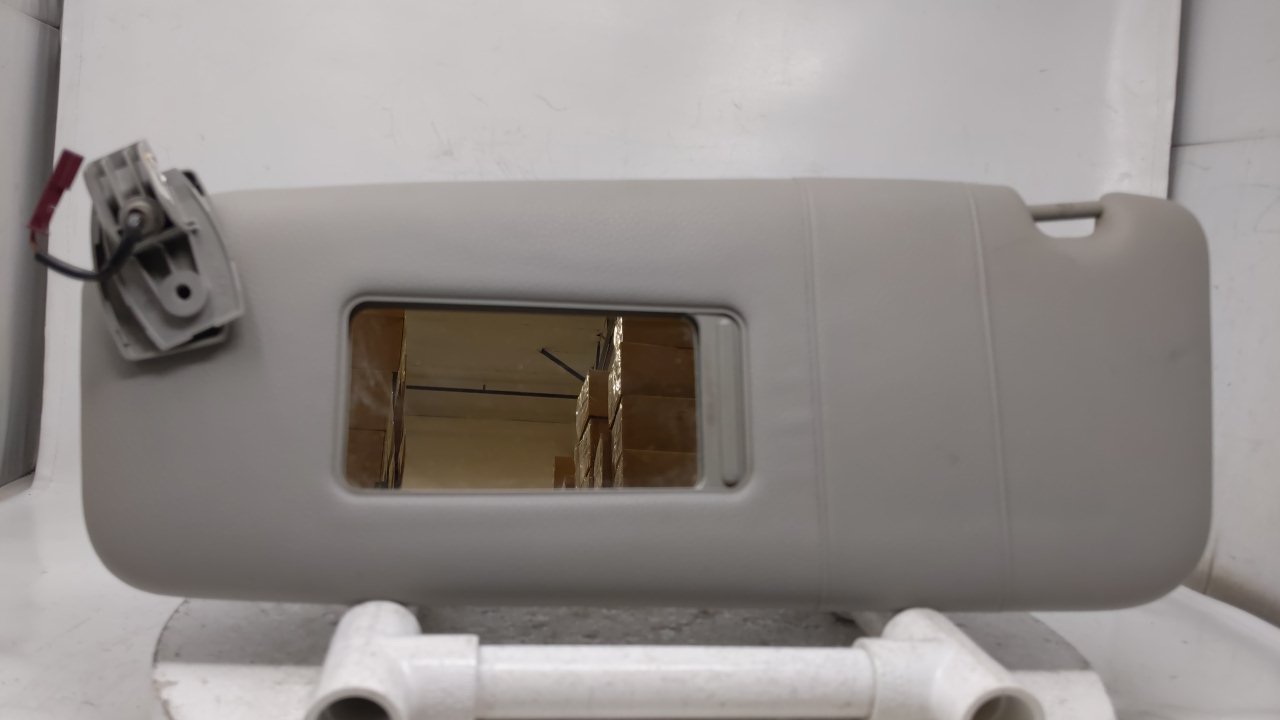 2004-2005 BMW 545I Driver Left Sun Visor Sunvisor Gray 39686 - Oemusedautoparts1.com