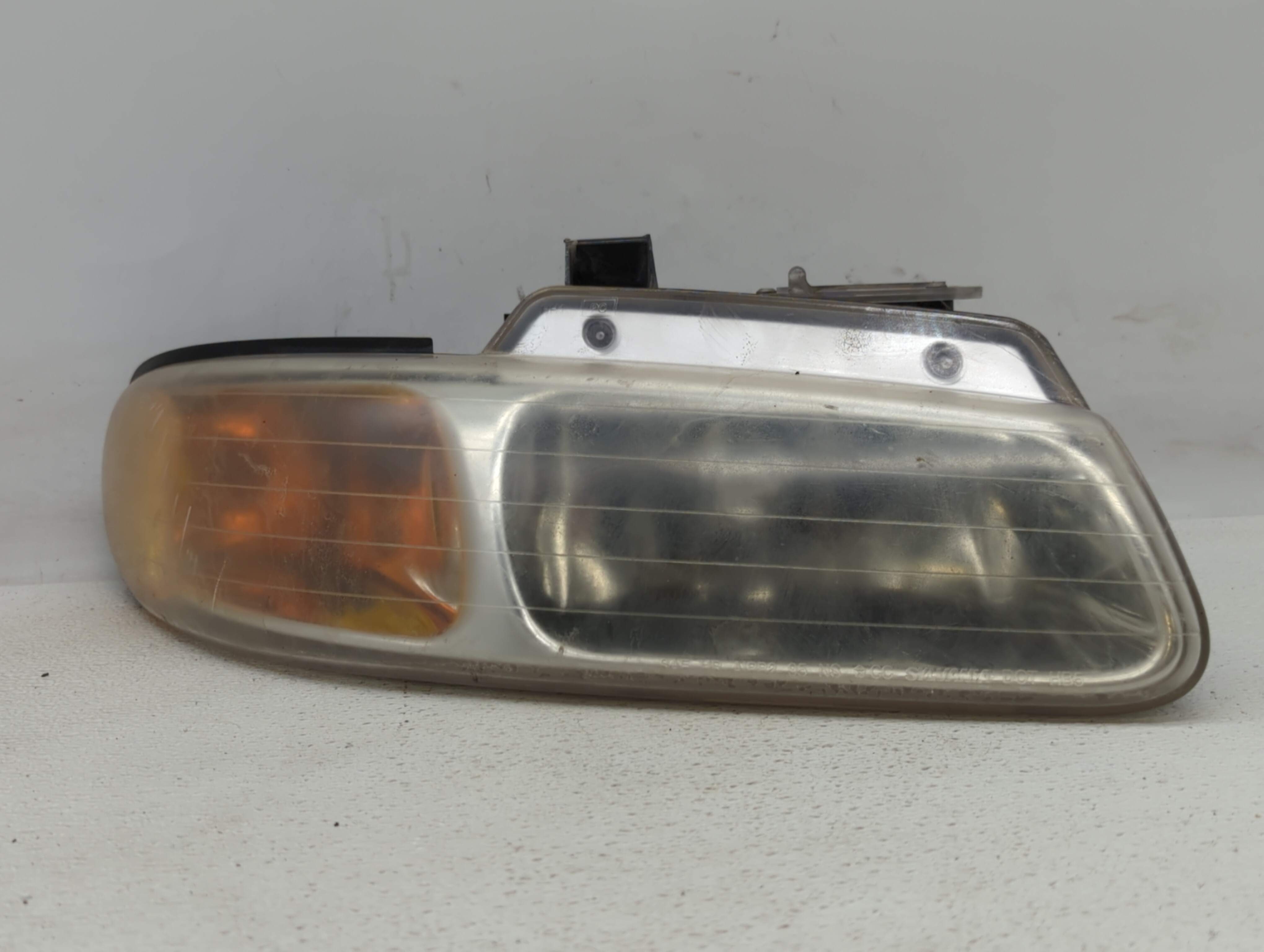 Picture of 1996-1999 Dodge Caravan Passenger Right Oem Head Light Headlight Lamp 397218