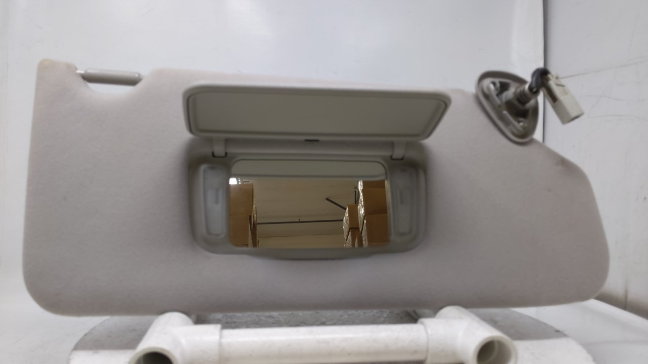 Picture of 1998-2002 HONDA ACCORD Passenger Right Sun Visor Sunvisor Gray 39885