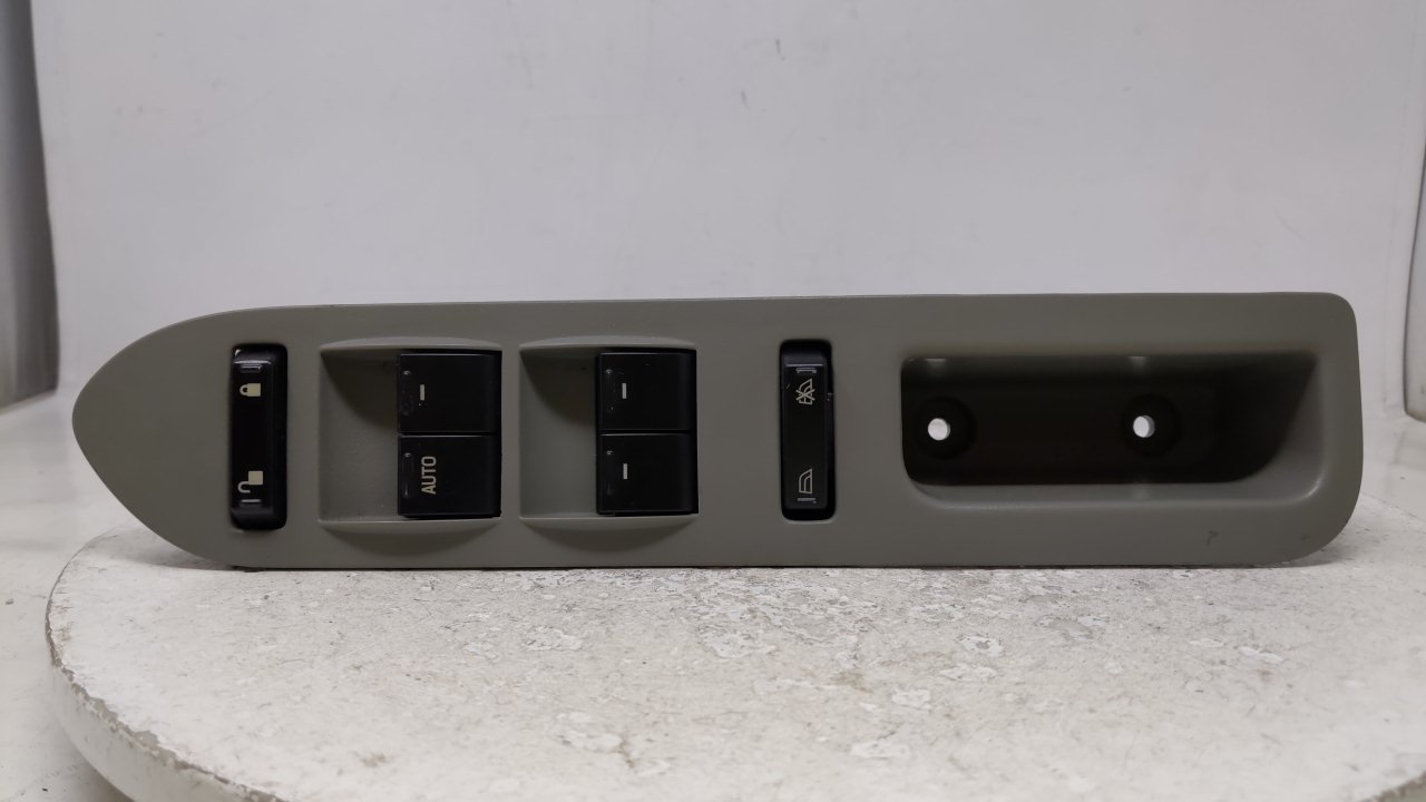 2005 Mercury Mercury Driver Left Door Master Power Window Switch 39927 - Oemusedautoparts1.com