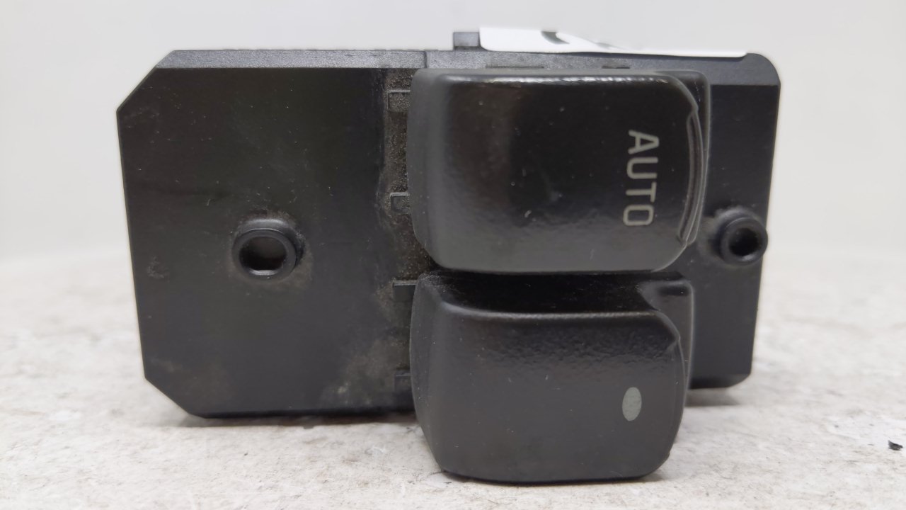 2005 PONTIAC MONTANA Driver Left Door Master Power Window Switch 39971 - Oemusedautoparts1.com