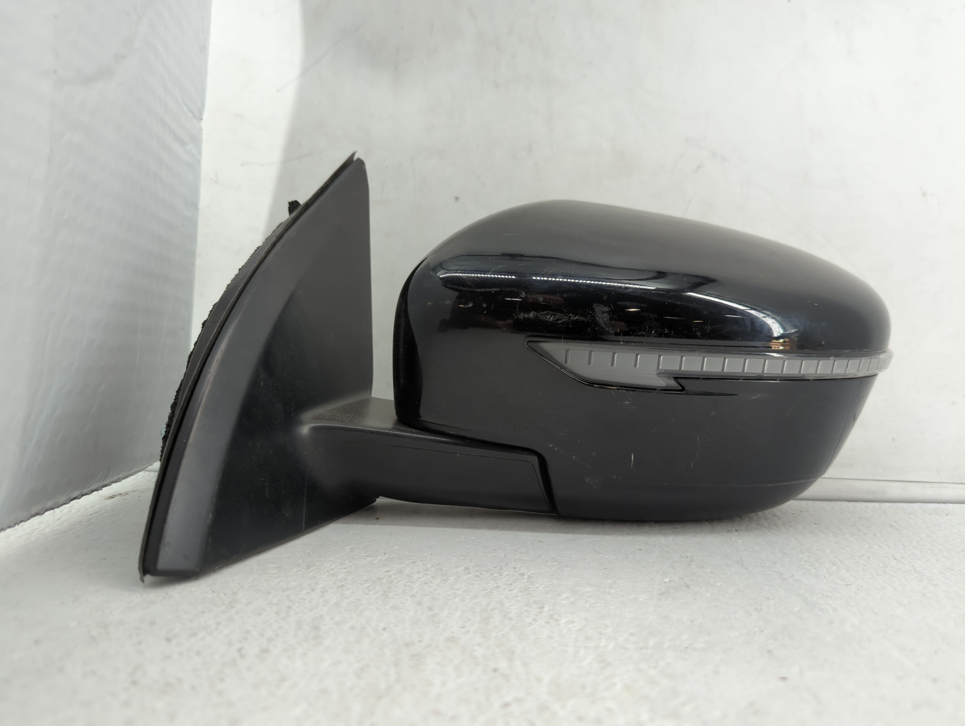 2017-2022 Nissan Rogue Sport Driver Left Side View Power Door Mirror 400696 - Oemusedautoparts1.com