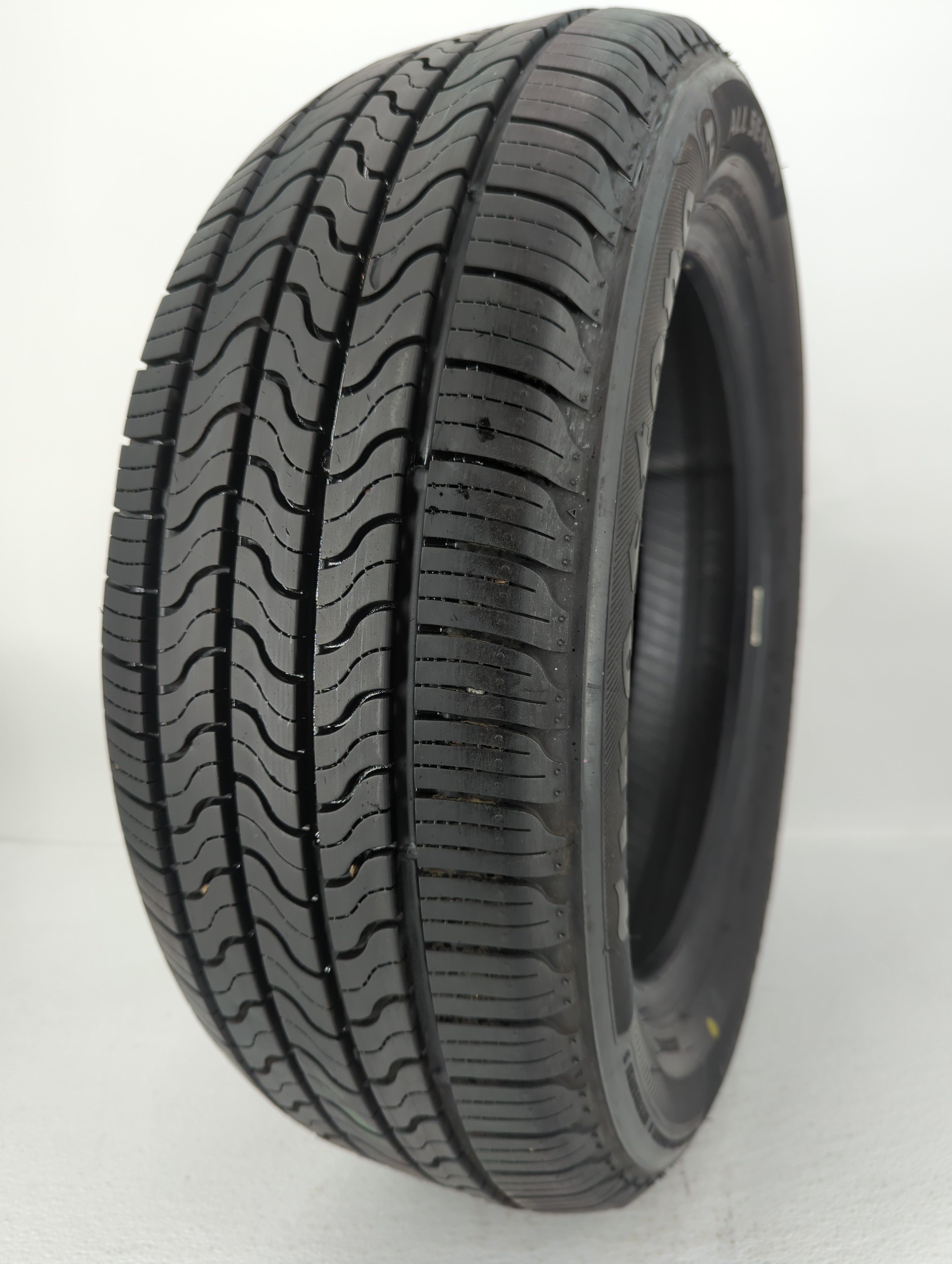 Used Tire 205/55R16 FIRESTONE ALL SEASON 91T All Season - Tread Depth 8.5/32 - Oemusedautoparts1.com