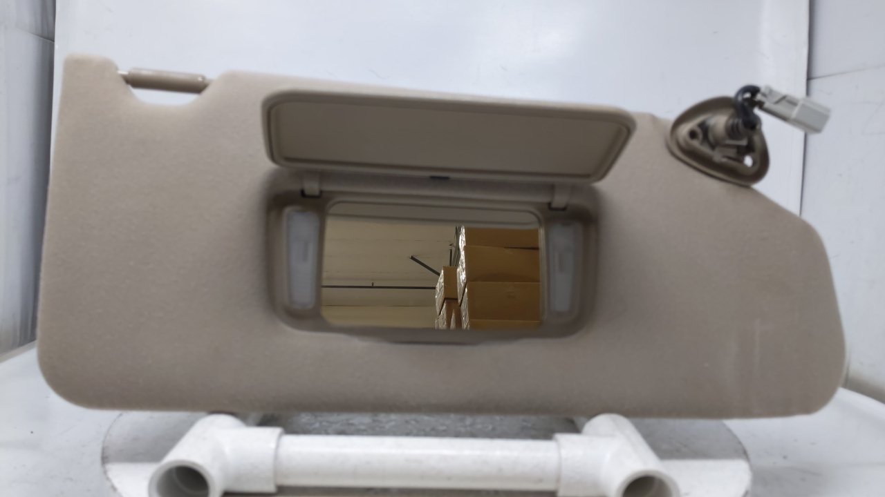 Picture of 1998-2002 HONDA ACCORD Passenger Right Sun Visor Sunvisor Tan 40194