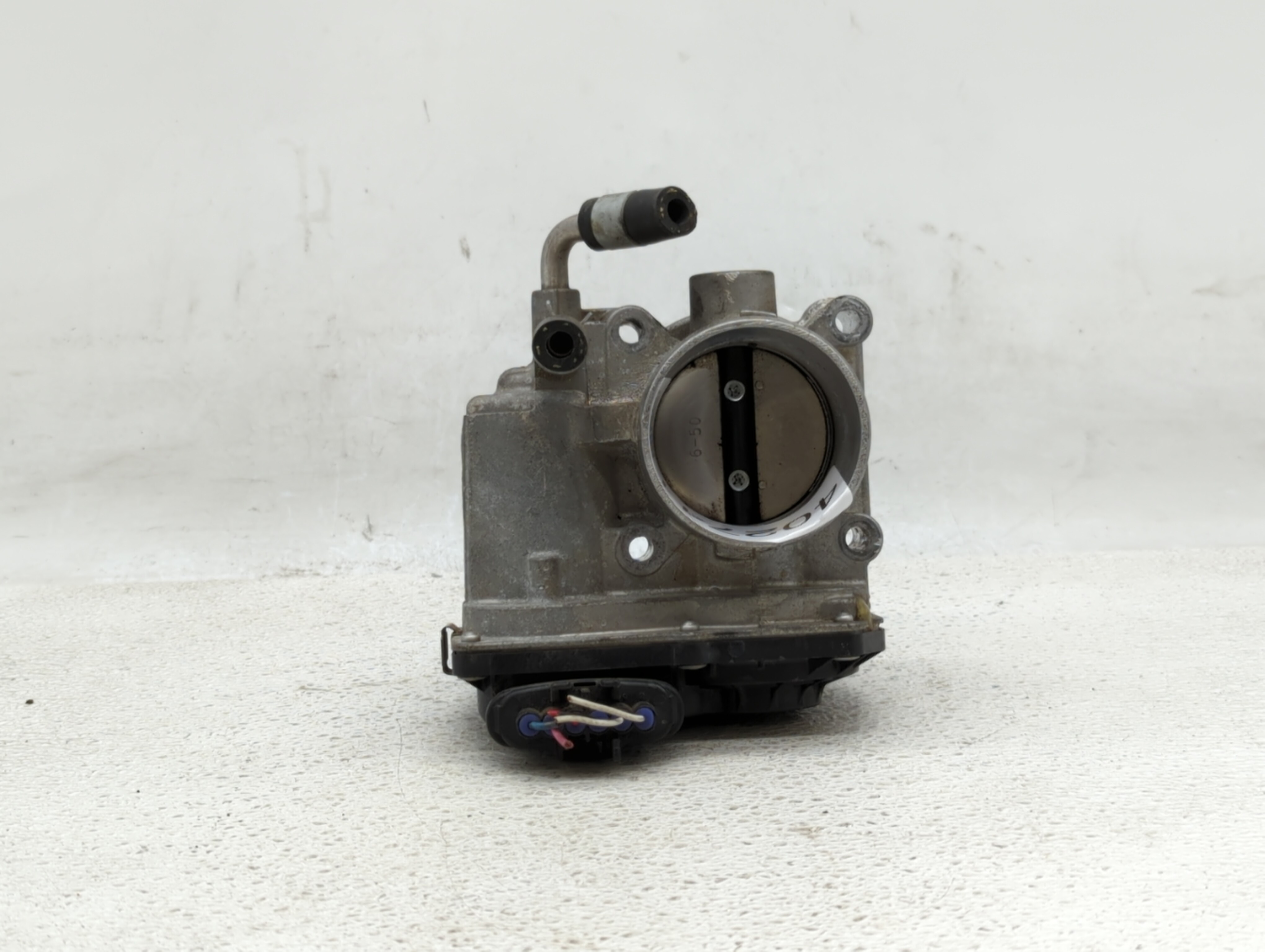 Picture of 2012-2019 Nissan Versa Throttle Body 402741