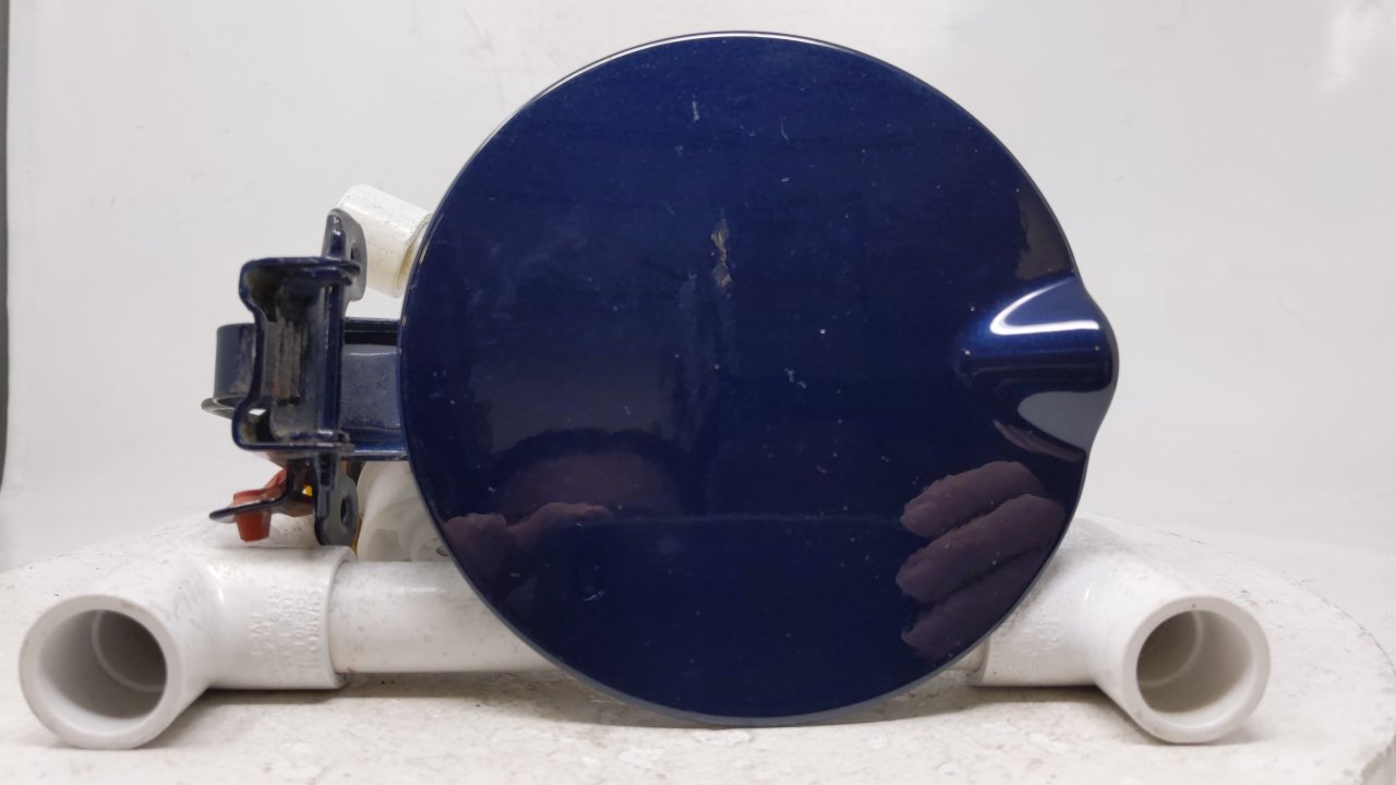 Picture of 2008 Dodge Caravan Fuel Tank Door Lid Gas Tank Blue 40274