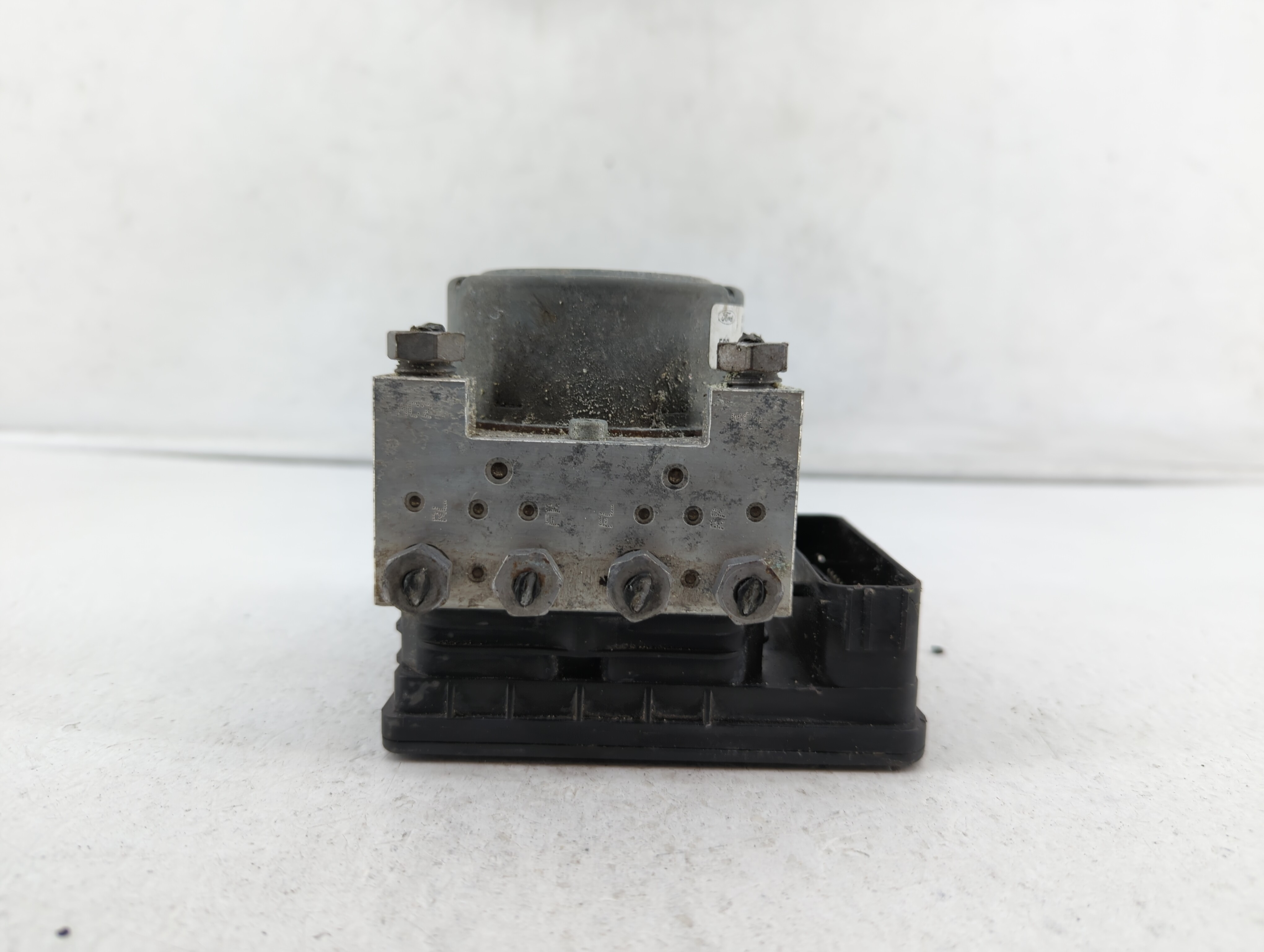 2015-2020 Ford Mustang Abs Pump Control Module 403410 - Oemusedautoparts1.com