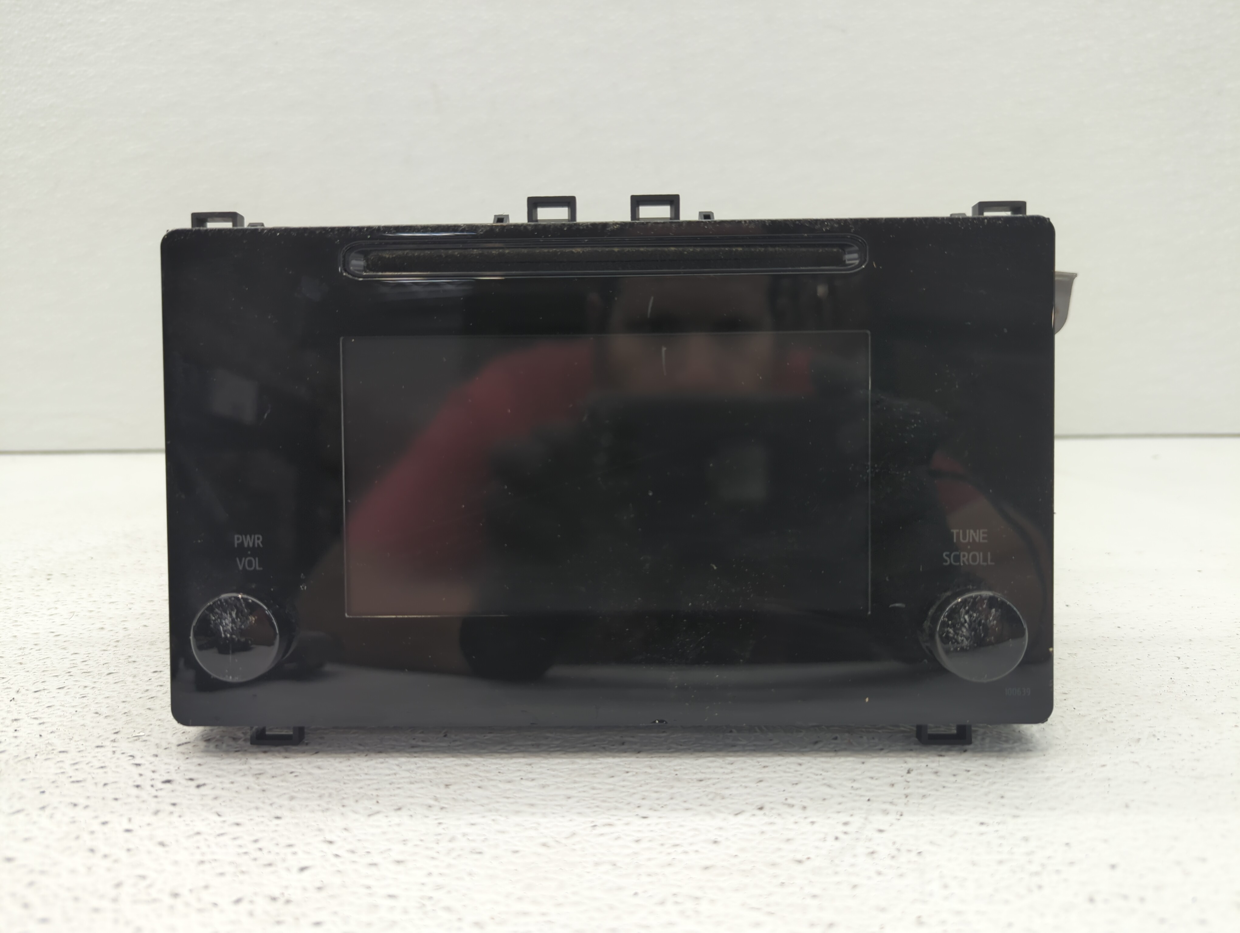 Picture of 2017-2018 Toyota Corolla Am Fm Cd Player Radio Receiver 405345
