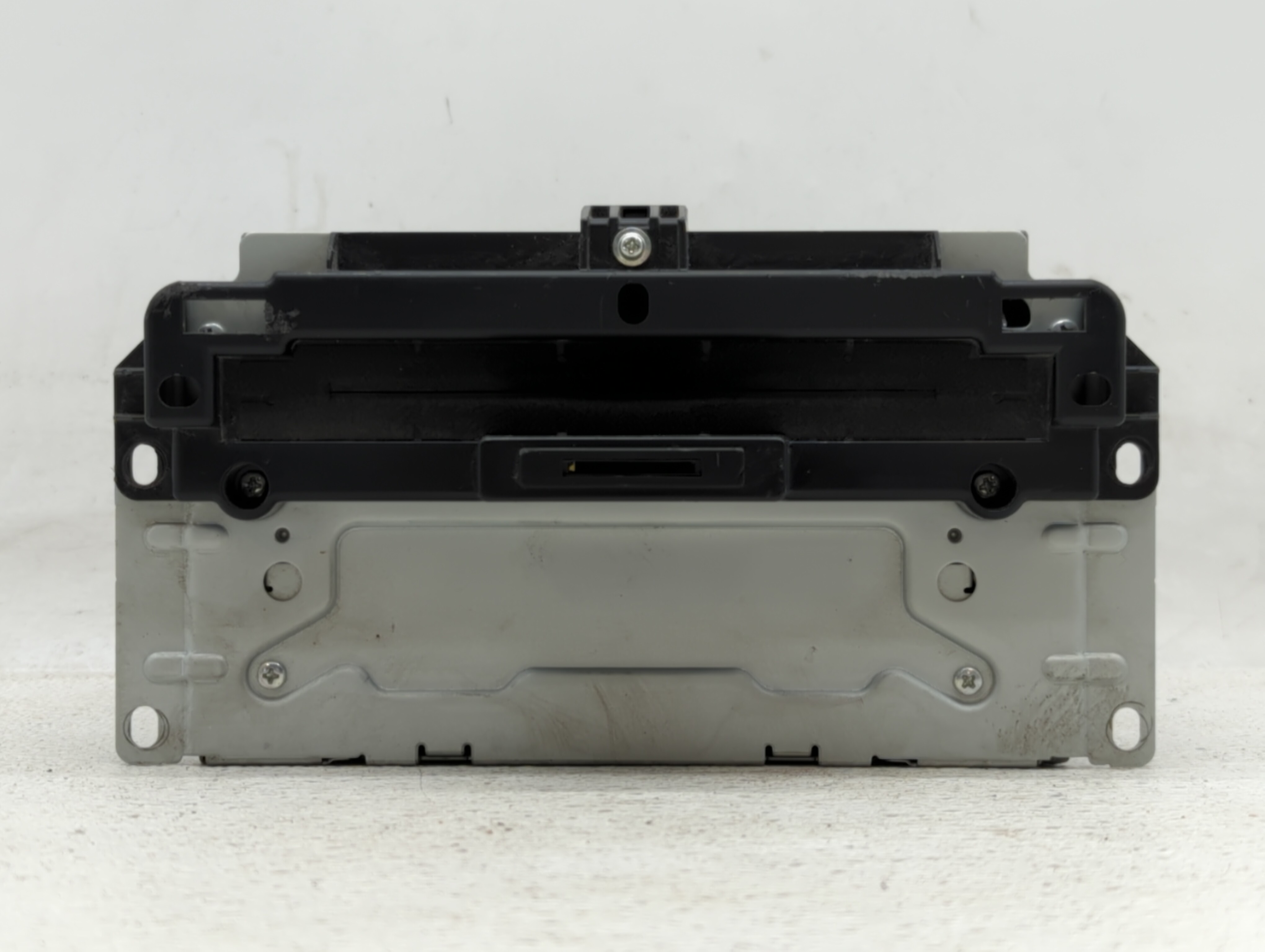 2013 Chrysler 300 Am Fm Cd Player Radio Receiver 406338 - Oemusedautoparts1.com