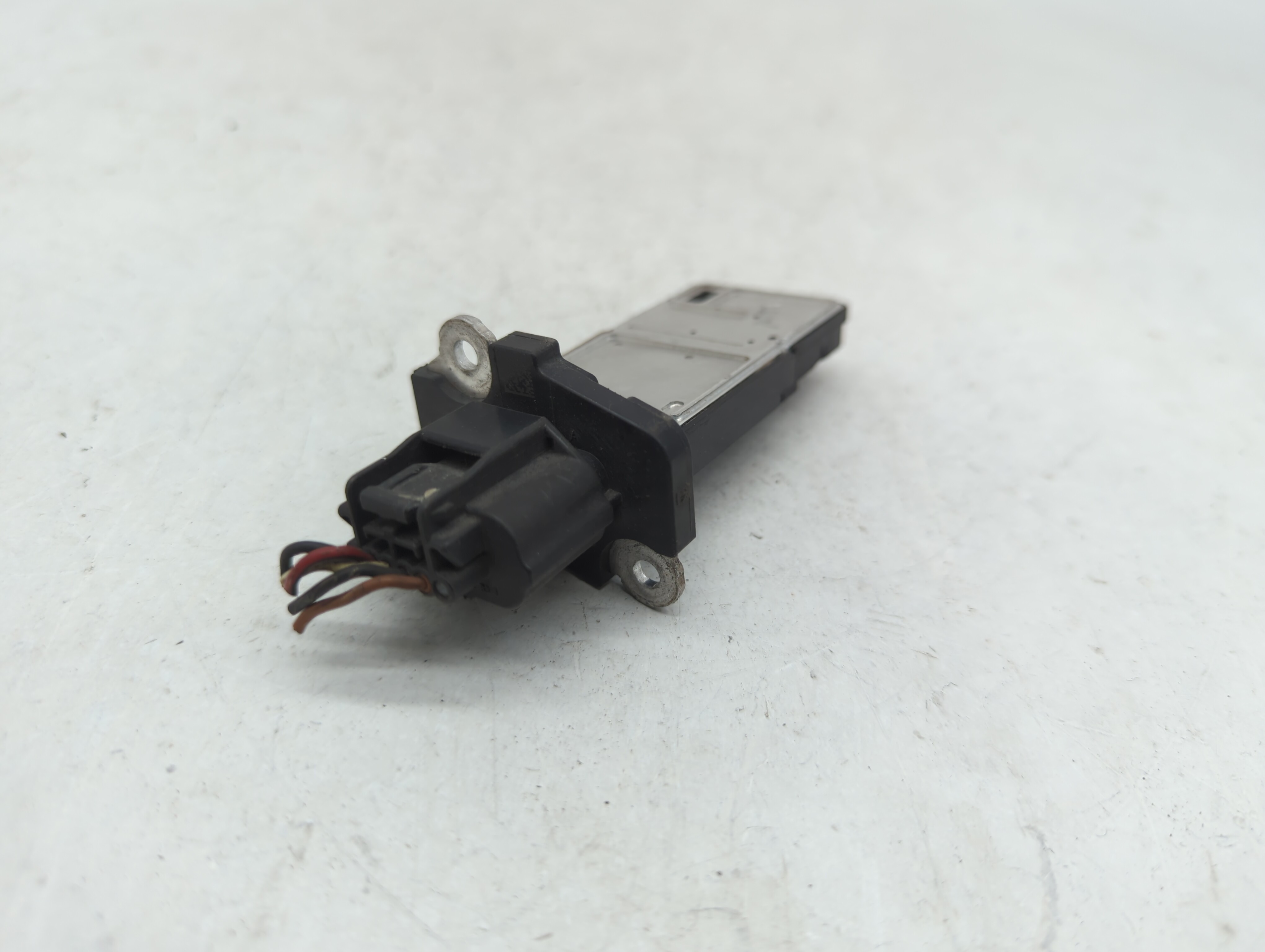 Picture of 2014-2019 Infiniti Q70 Mass Air Flow Meter Maf 407247