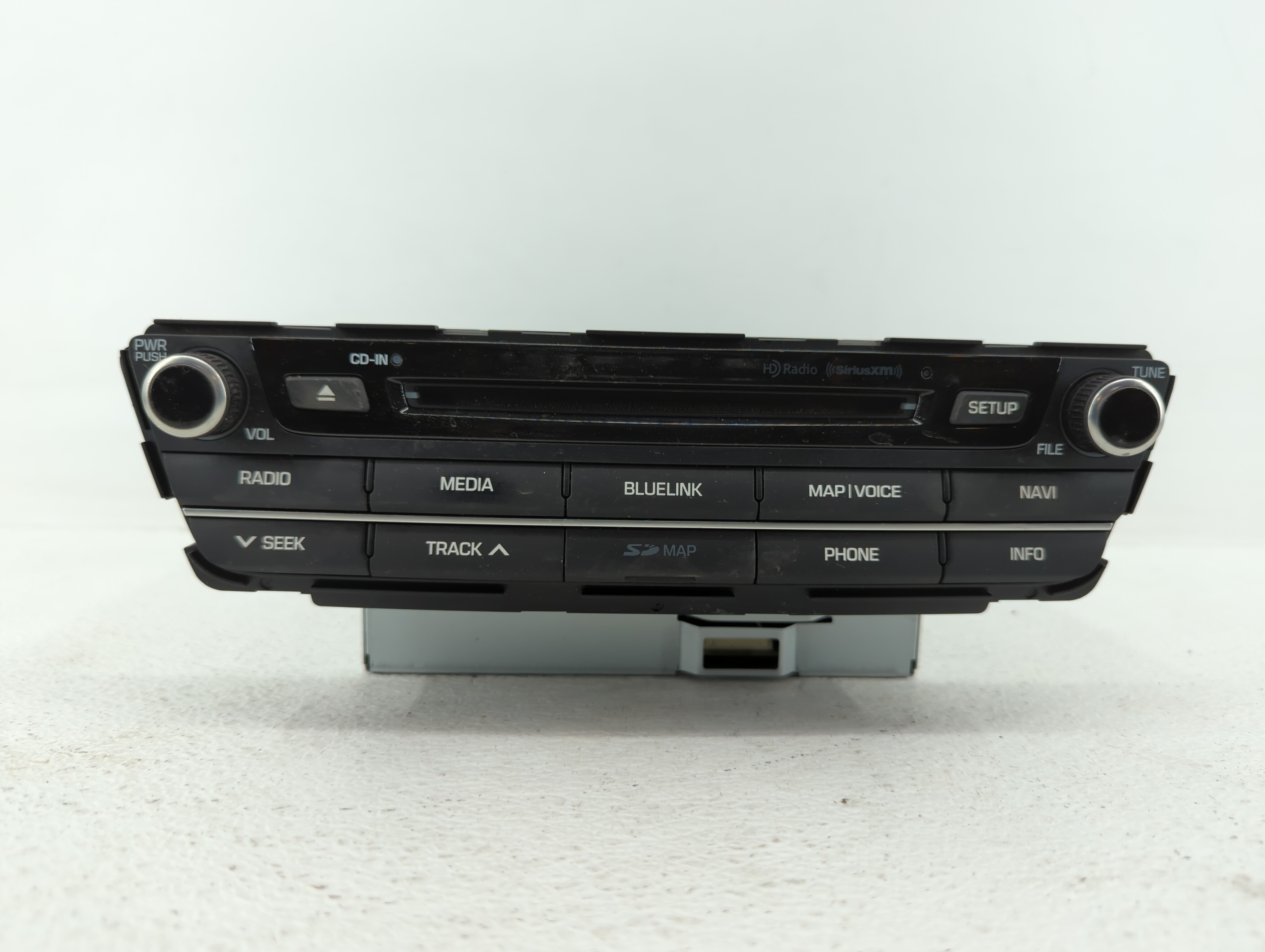 2015-2016 Hyundai Genesis Am Fm Cd Player Radio Receiver 407334 - Oemusedautoparts1.com