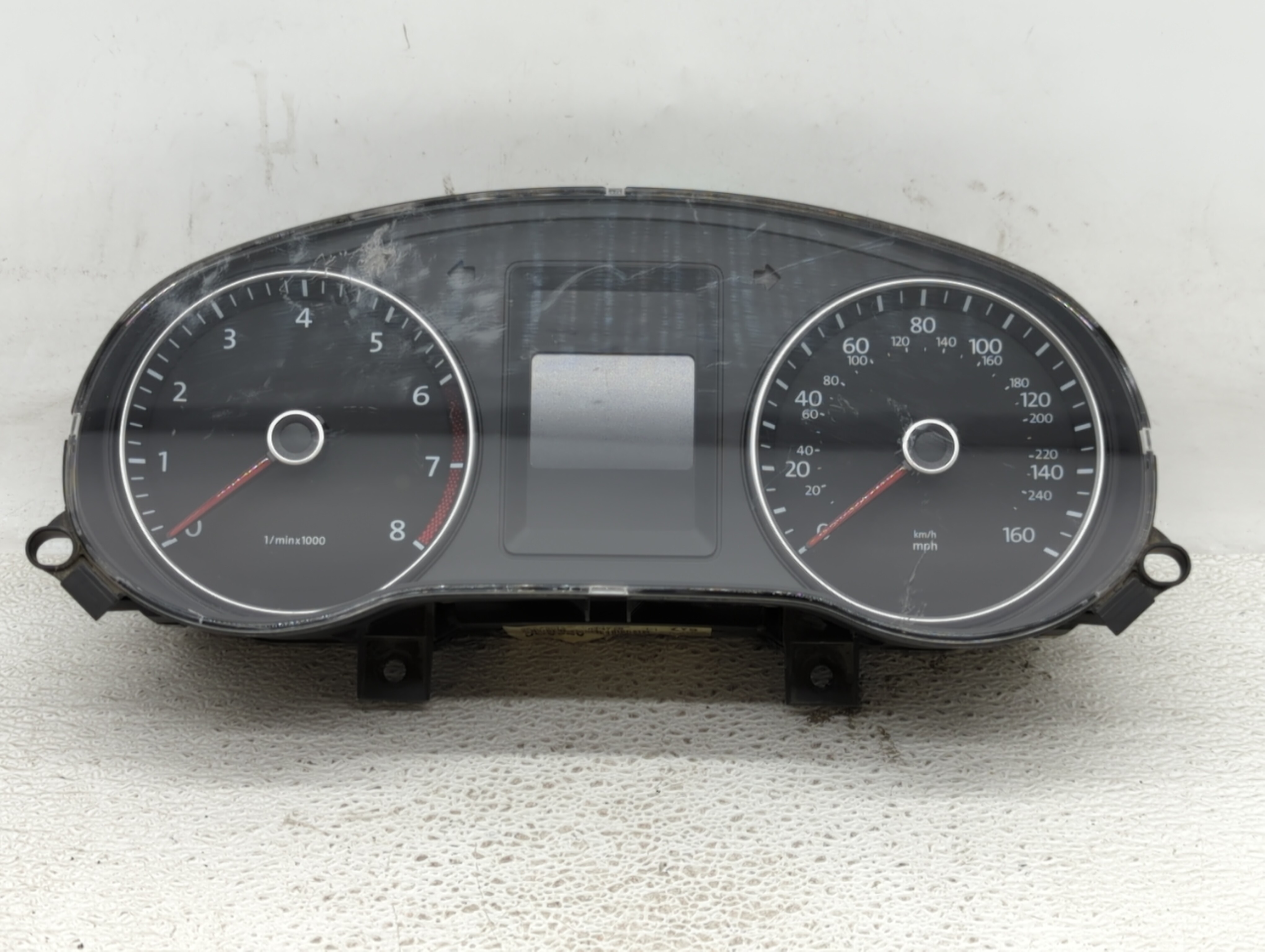 Picture of 2014-2014 Volkswagen Jetta Speedometer Instrument Cluster Gauges 407919